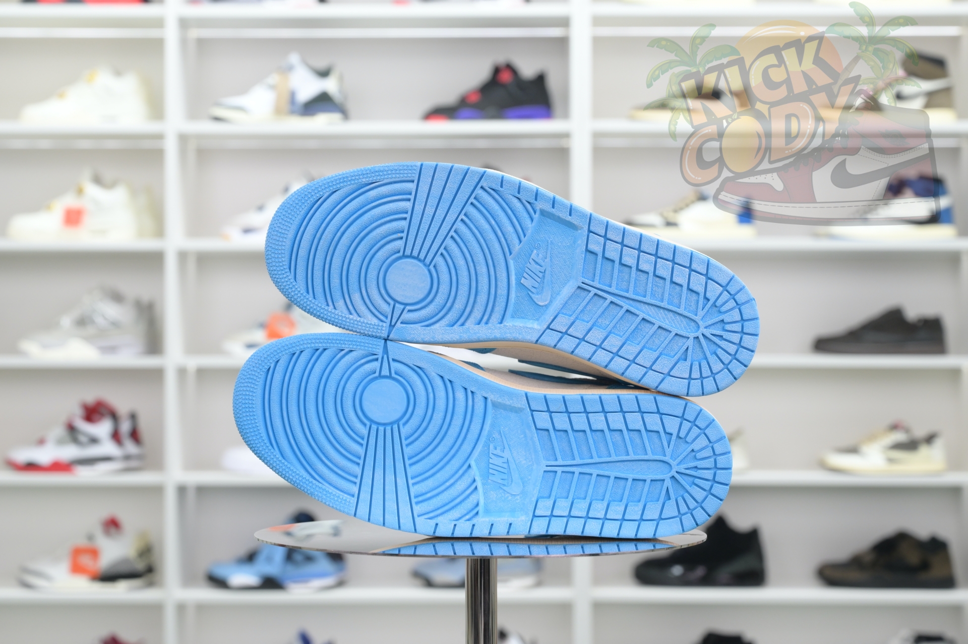 Air Jordan 1 High OG“UNC Reimagined”