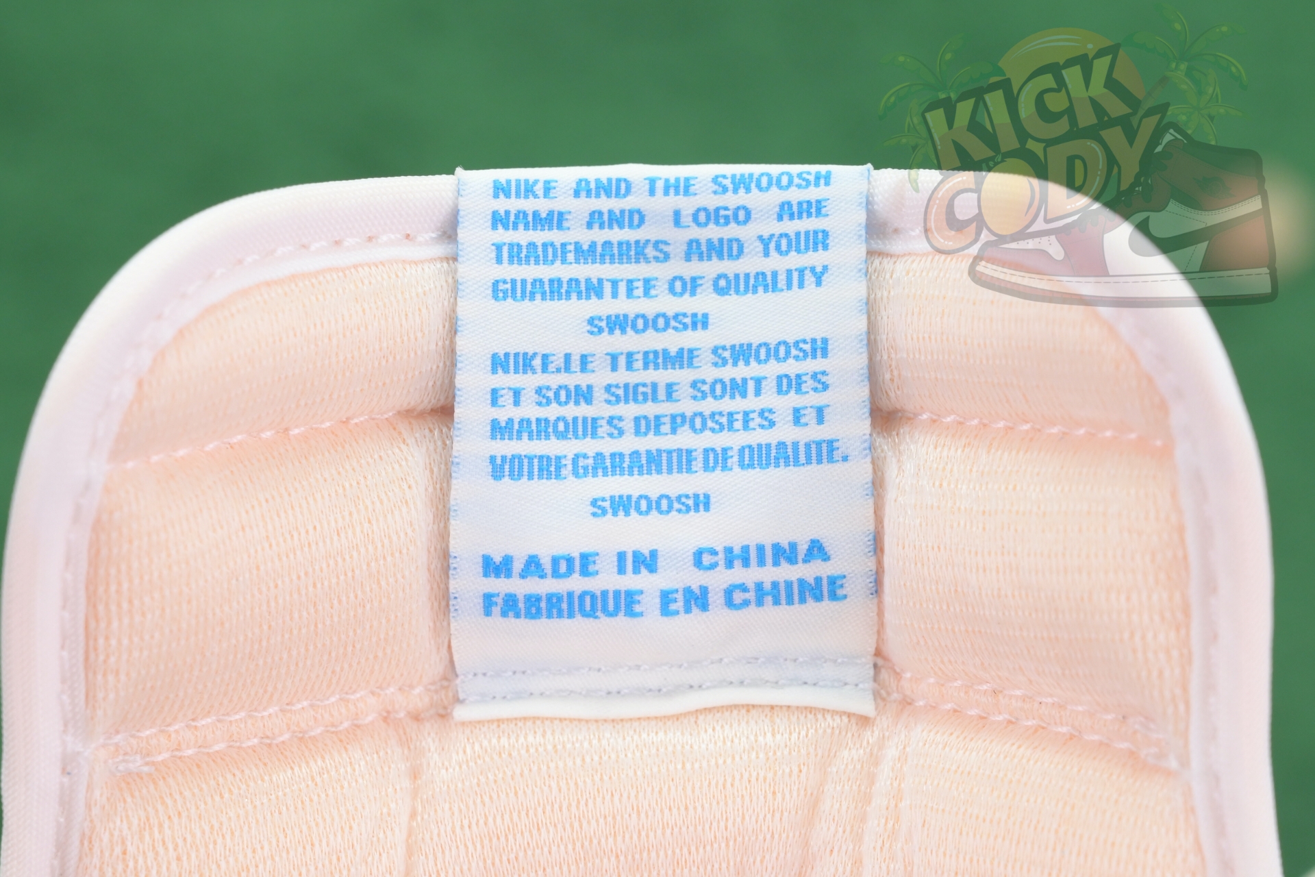 Air Jordan 1 High OG“UNC Reimagined”