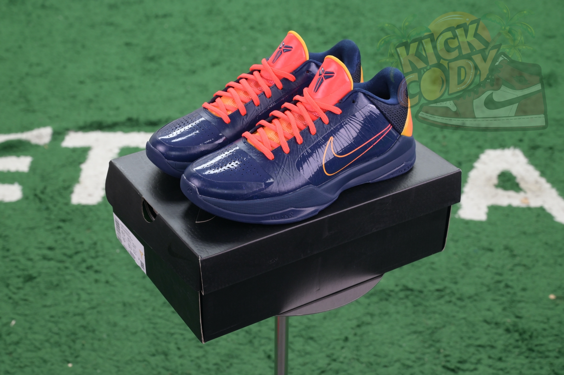 Caitlin Clark x Nike Kobe 5 Protro“Indiana Fever