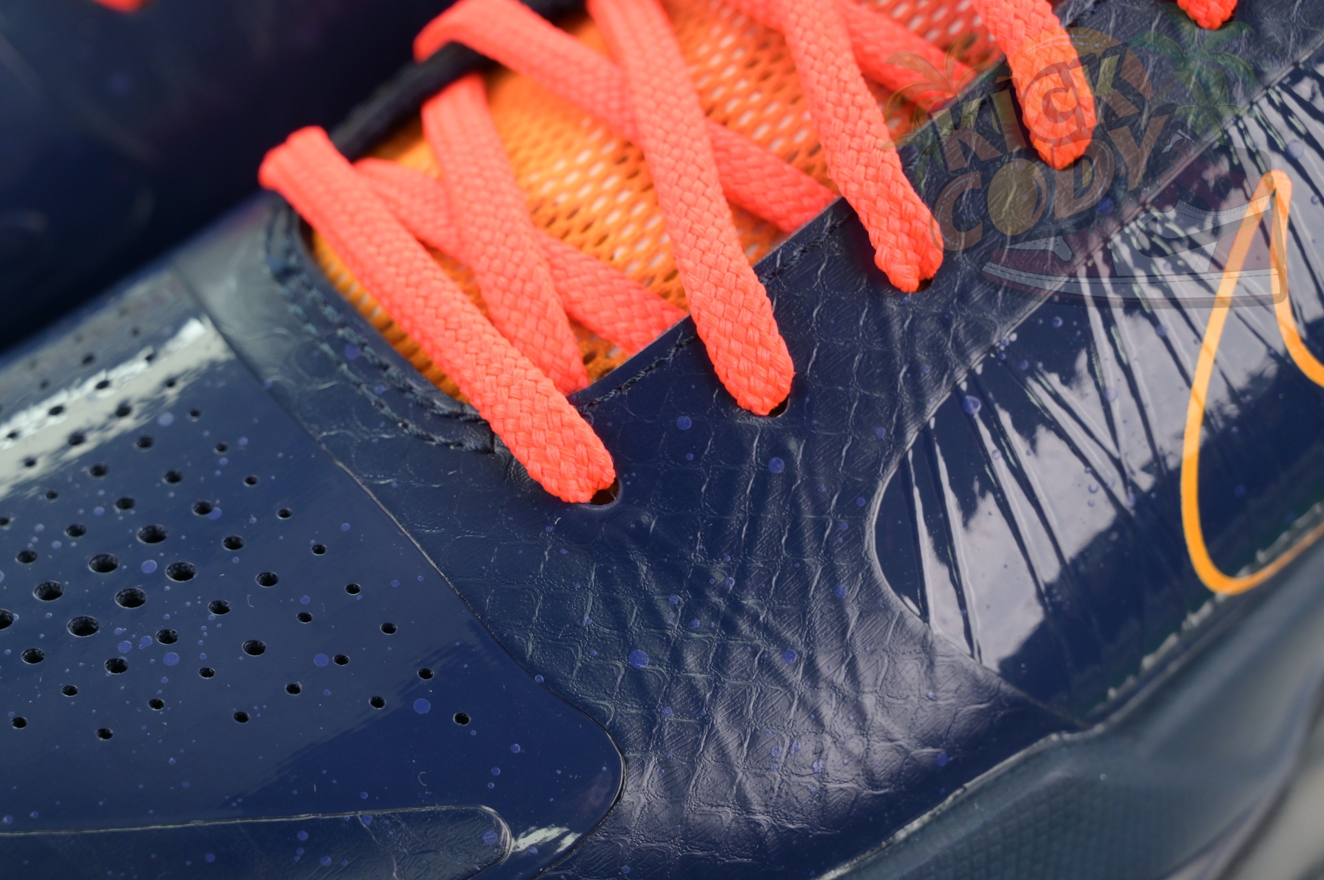 Caitlin Clark x Nike Kobe 5 Protro“Indiana Fever