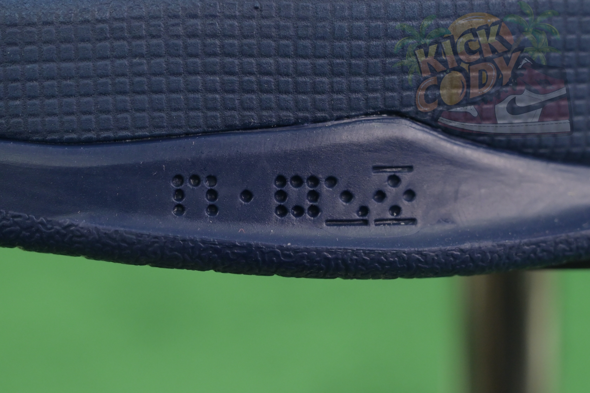 Caitlin Clark x Nike Kobe 5 Protro“Indiana Fever