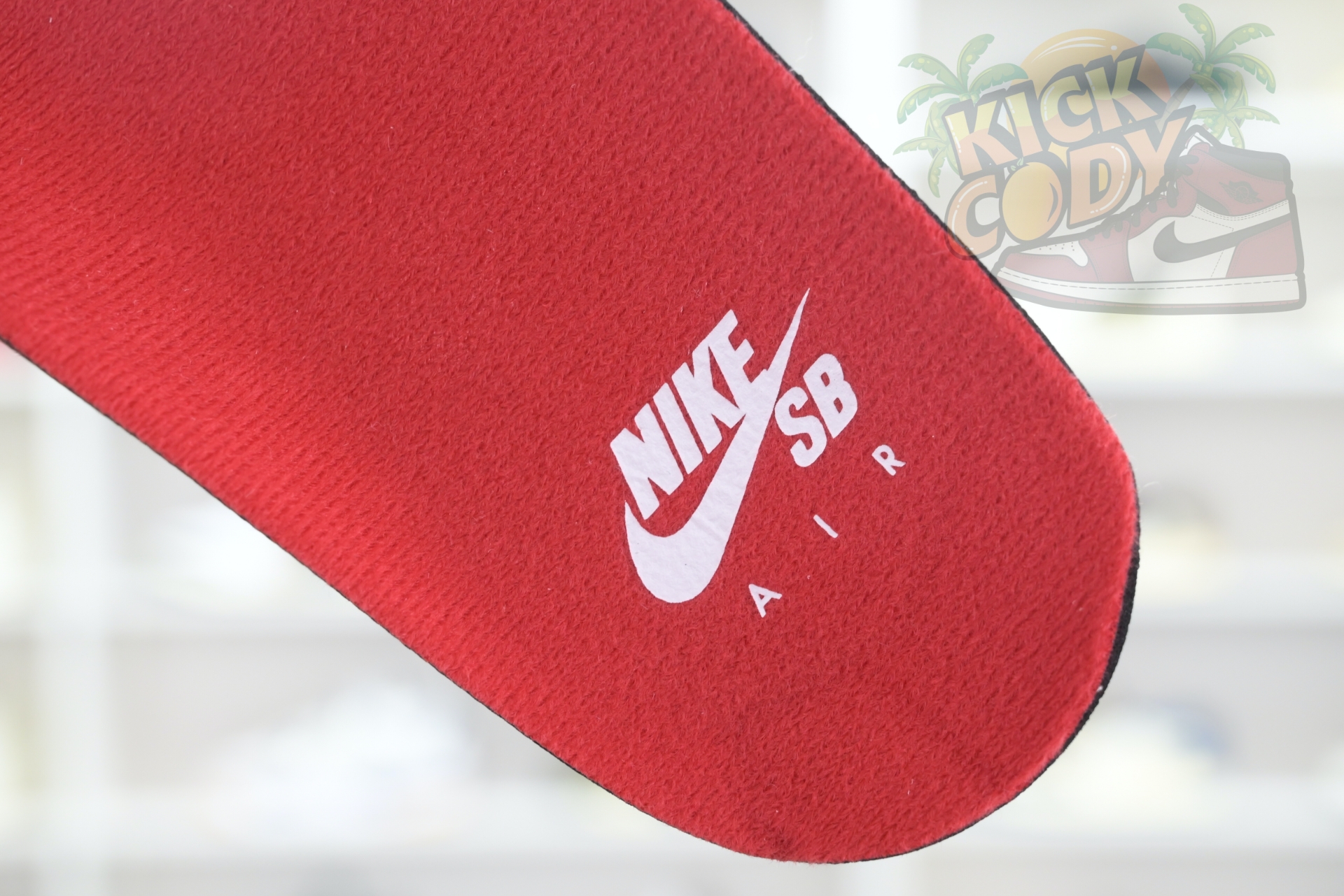 Nike SB x Jordan Air Jordan4“Varsity Red”