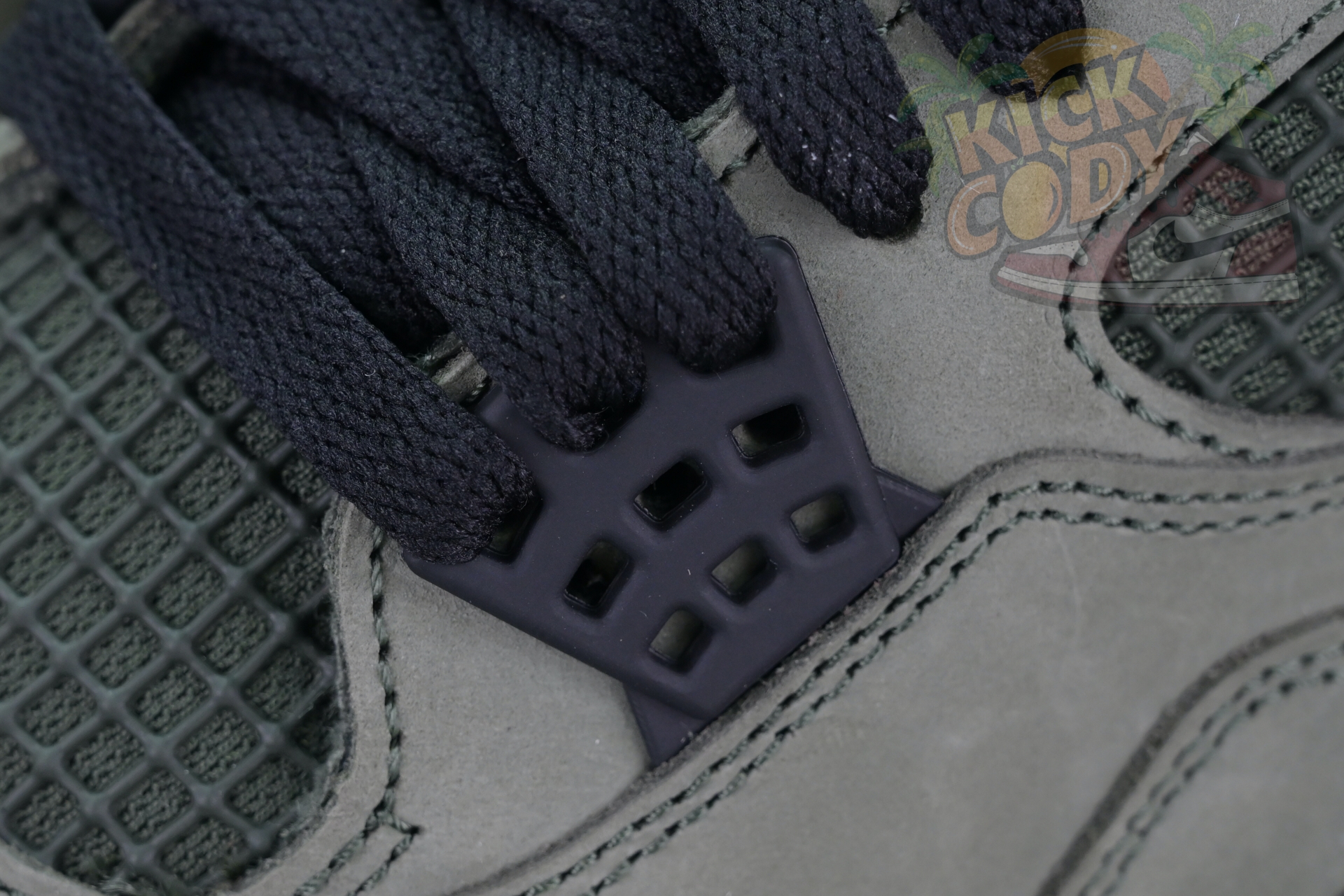 UNDEFEATED x Jordan Air Jordan 4  B1519-200