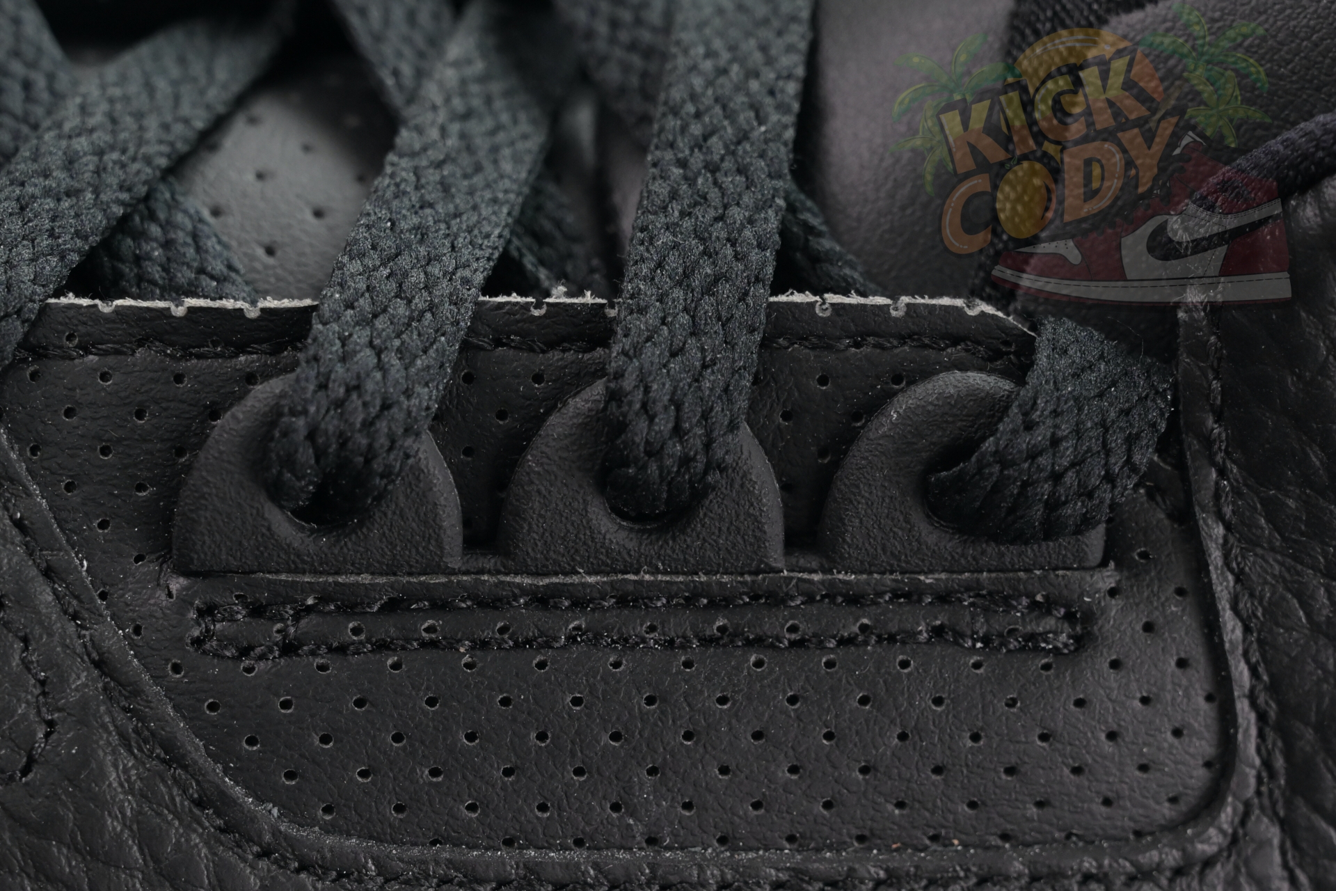 Fragment Design x Jordan Air Jordan 3“Black/ White”  DA3595-001