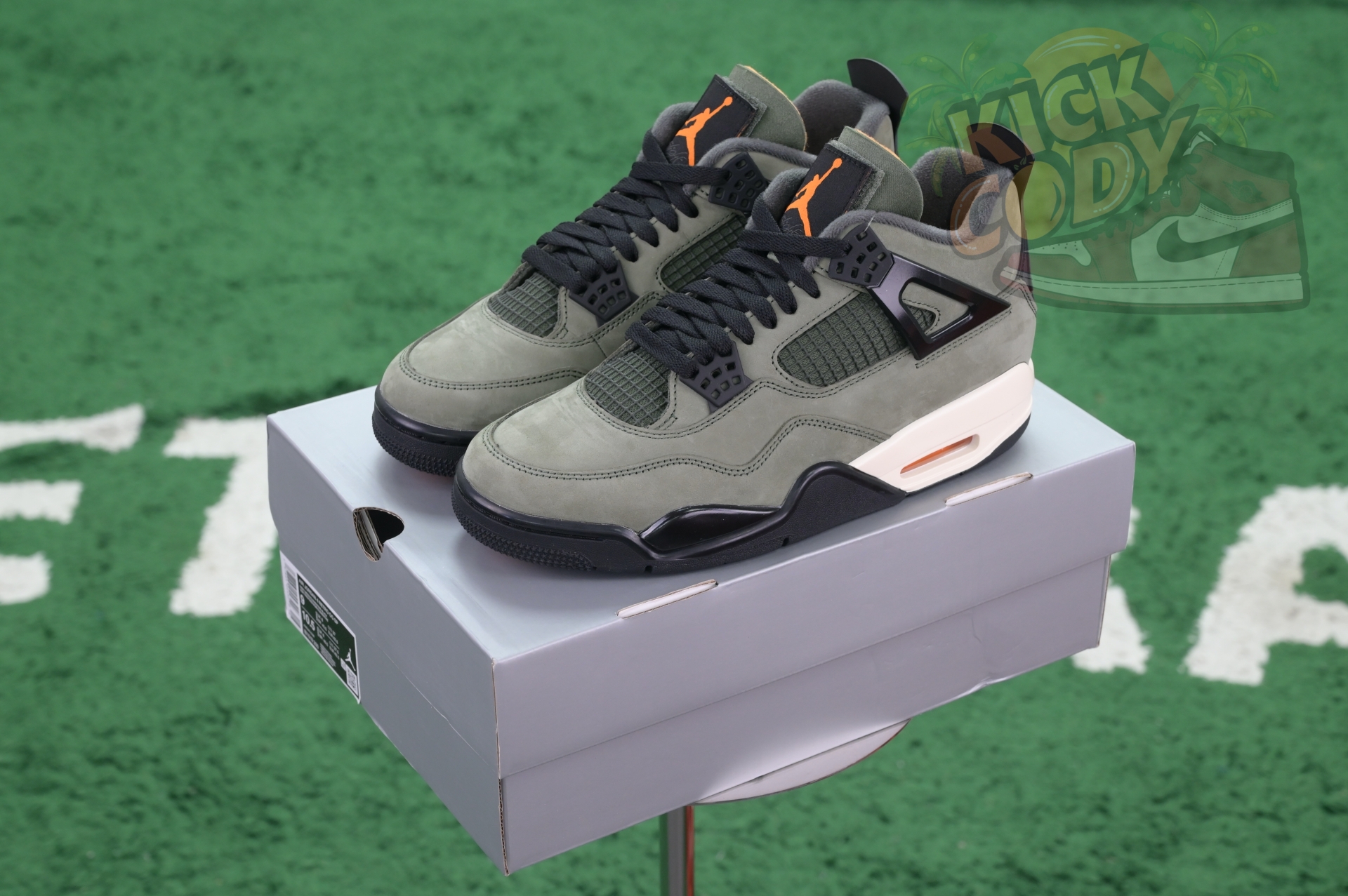 UNDEFEATED x Jordan Air Jordan 4  B1519-200