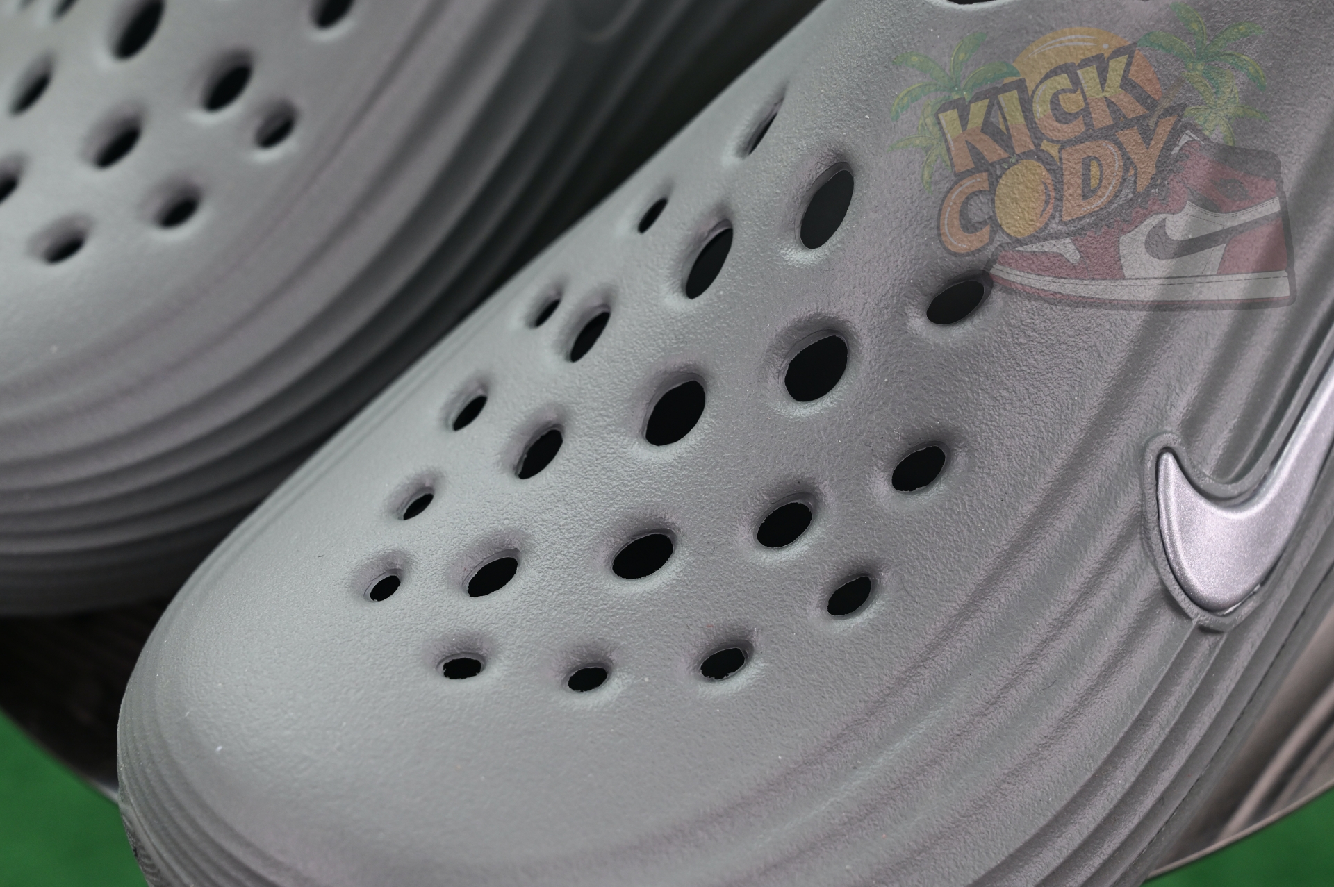 Nike ReactX Rejuven8  HV5060-002