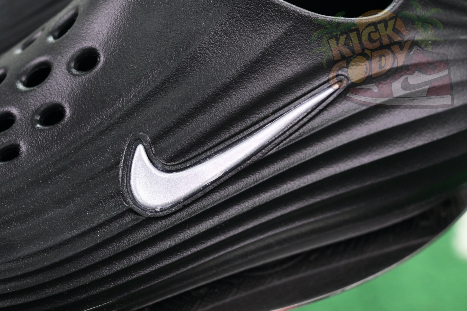 Nike ReactX Rejuven8  HV5062-001