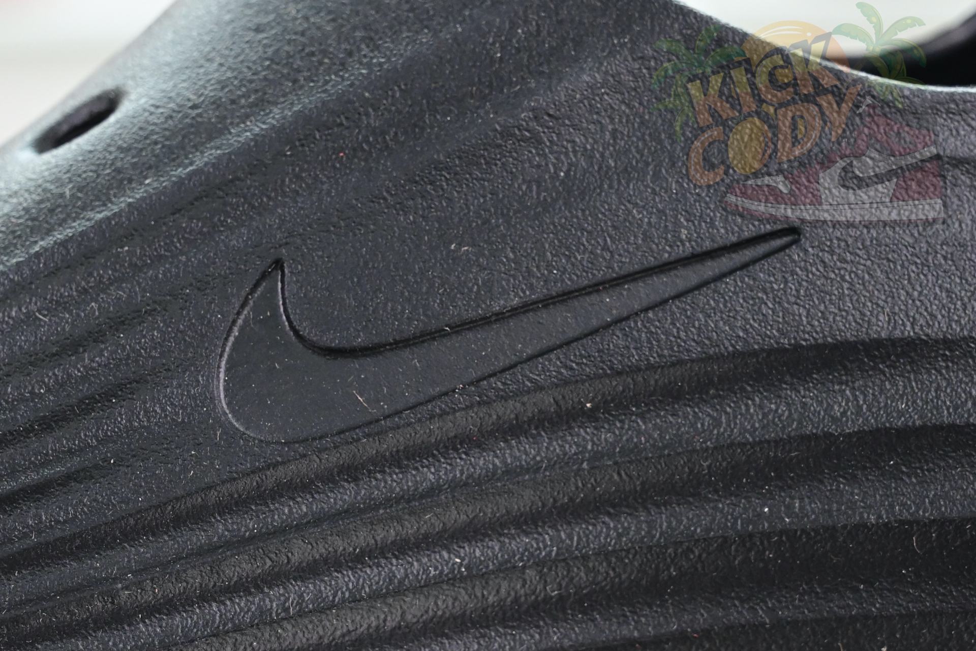 Nike ReactX Rejuven8 HV5060-001