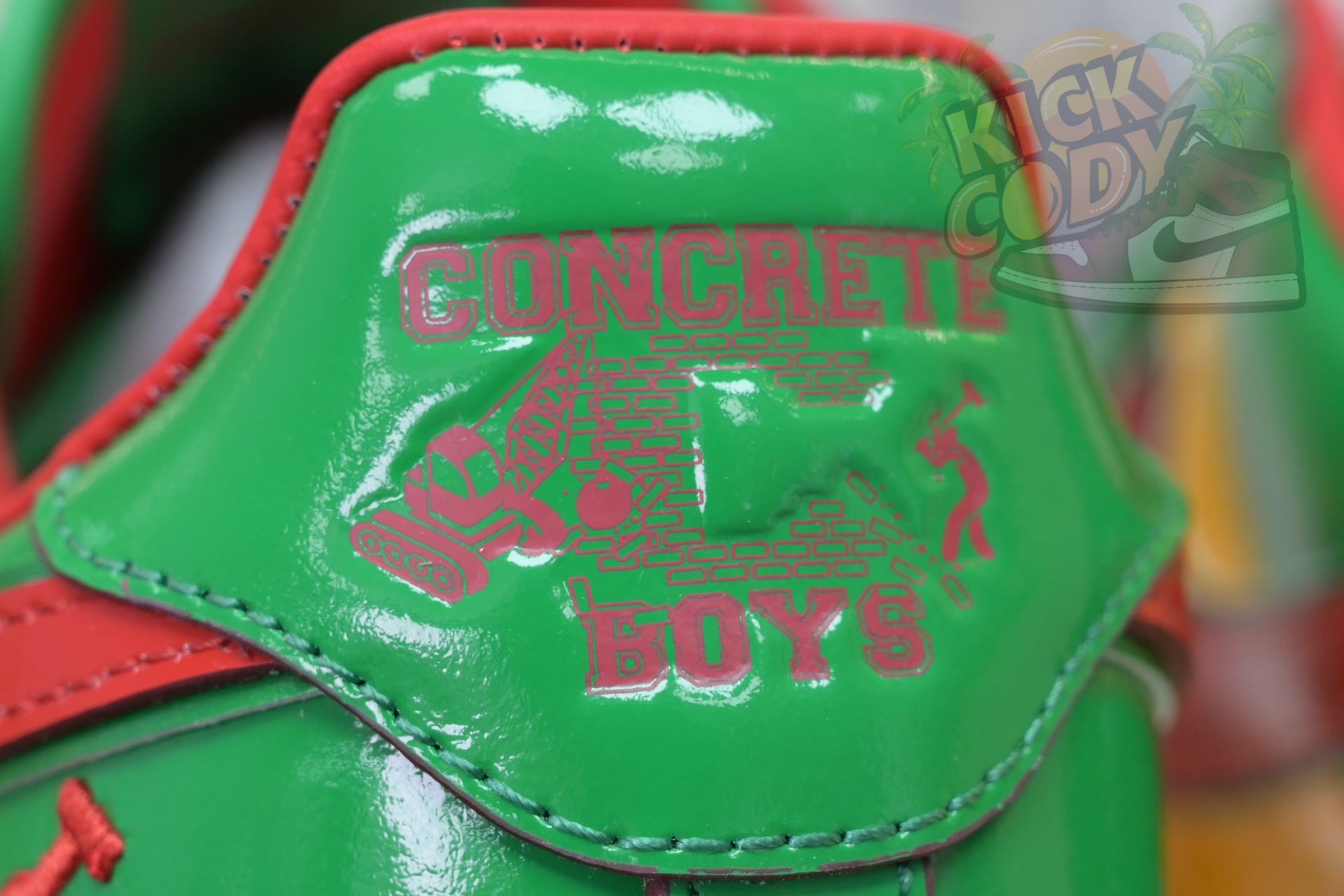 Nike Air Force 1 IH4383-300