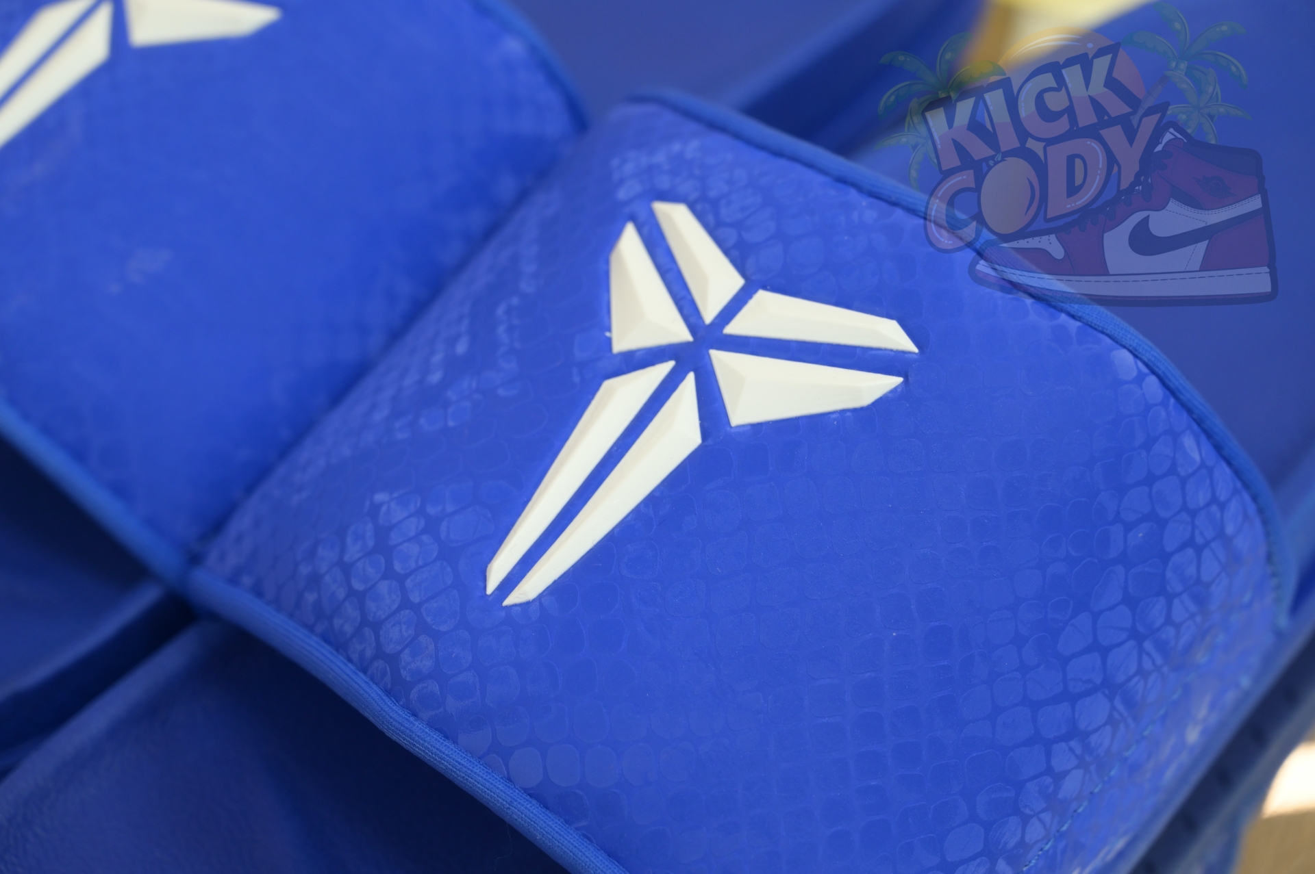 Nike Kobe Offcourt Slides  IP2870-400