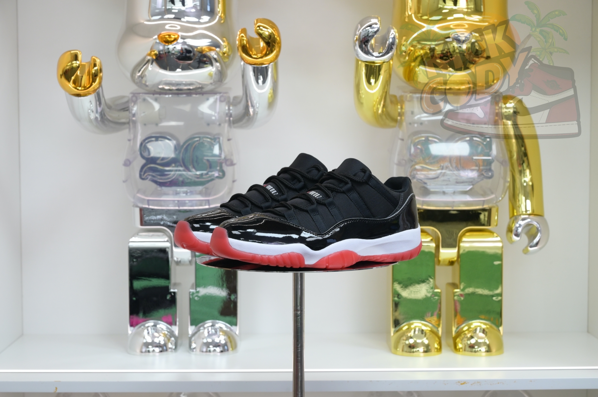 Air Jordan 11 Low“Bred” FV5104-006
