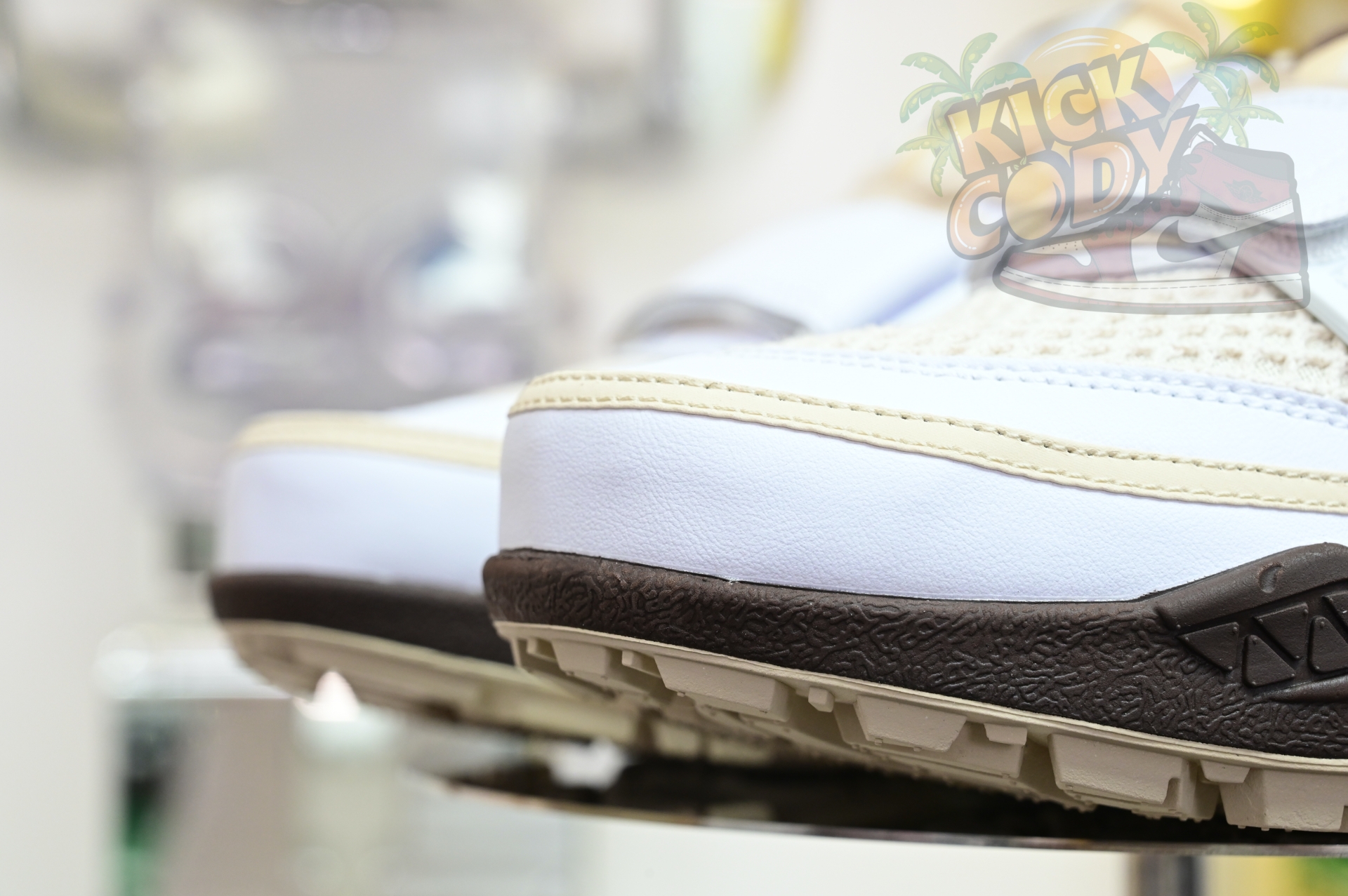 Travis Scott x Nike ZOOM Field JAXX“White/ Light Chocolate”HQ3073-100