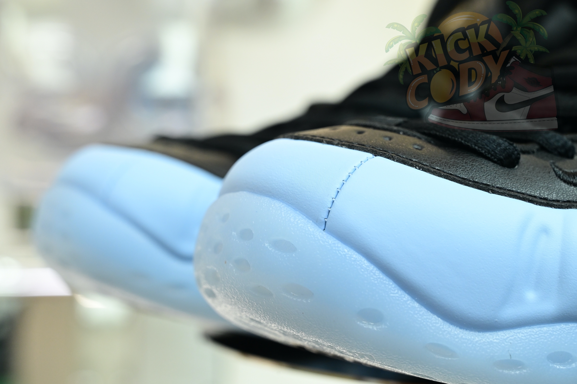 Nike Air Foamposite One 'Psychic Blue and Black'  HJ6014-400