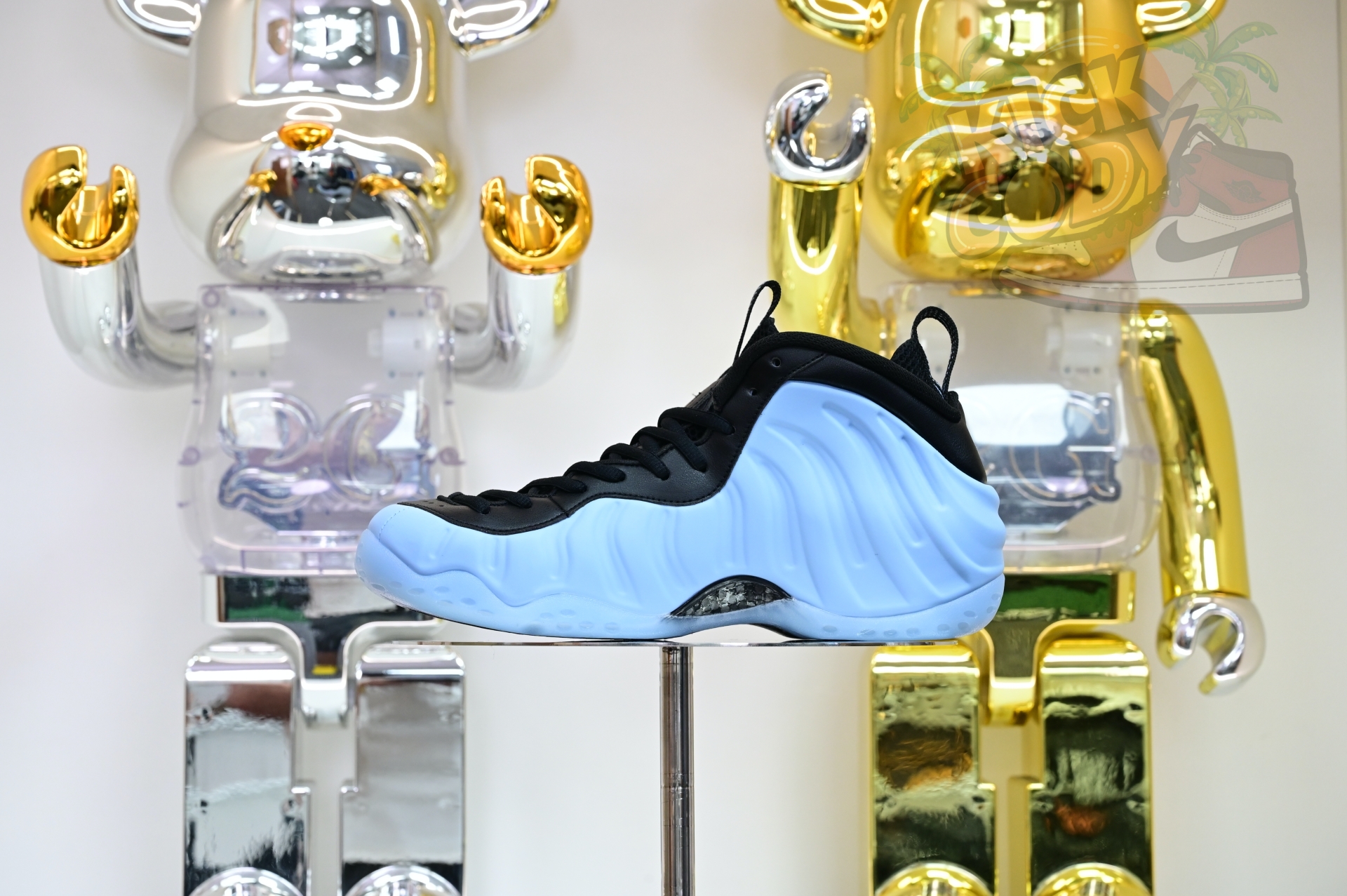 Nike Air Foamposite One 'Psychic Blue and Black'  HJ6014-400