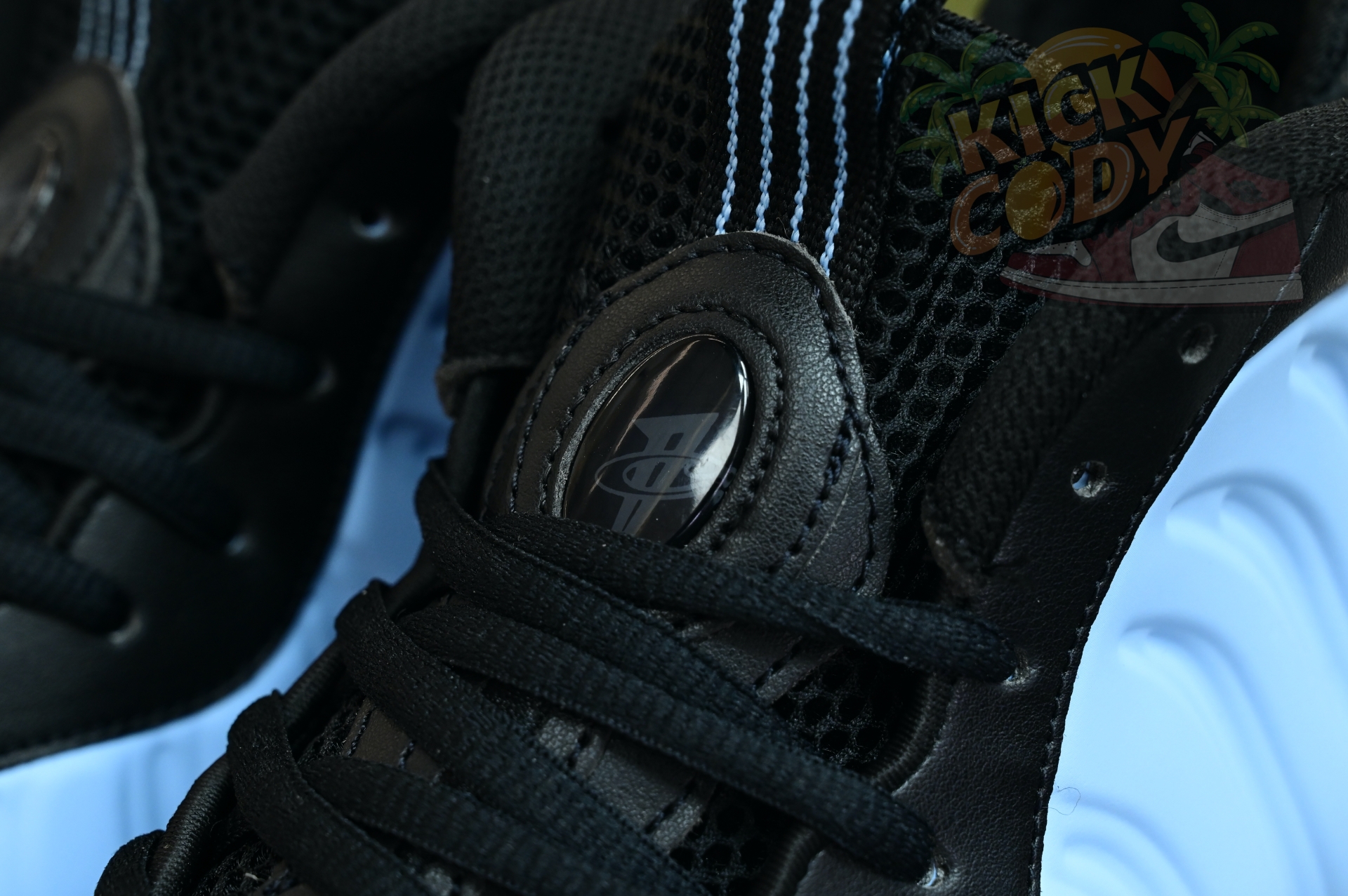 Nike Air Foamposite One 'Psychic Blue and Black'  HJ6014-400