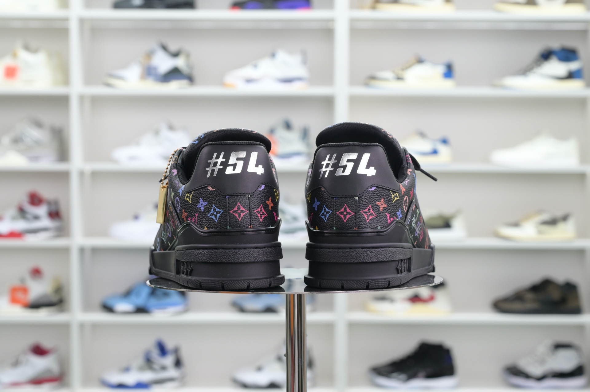Takashi Murakami x LOUIS VUITTON Trainer