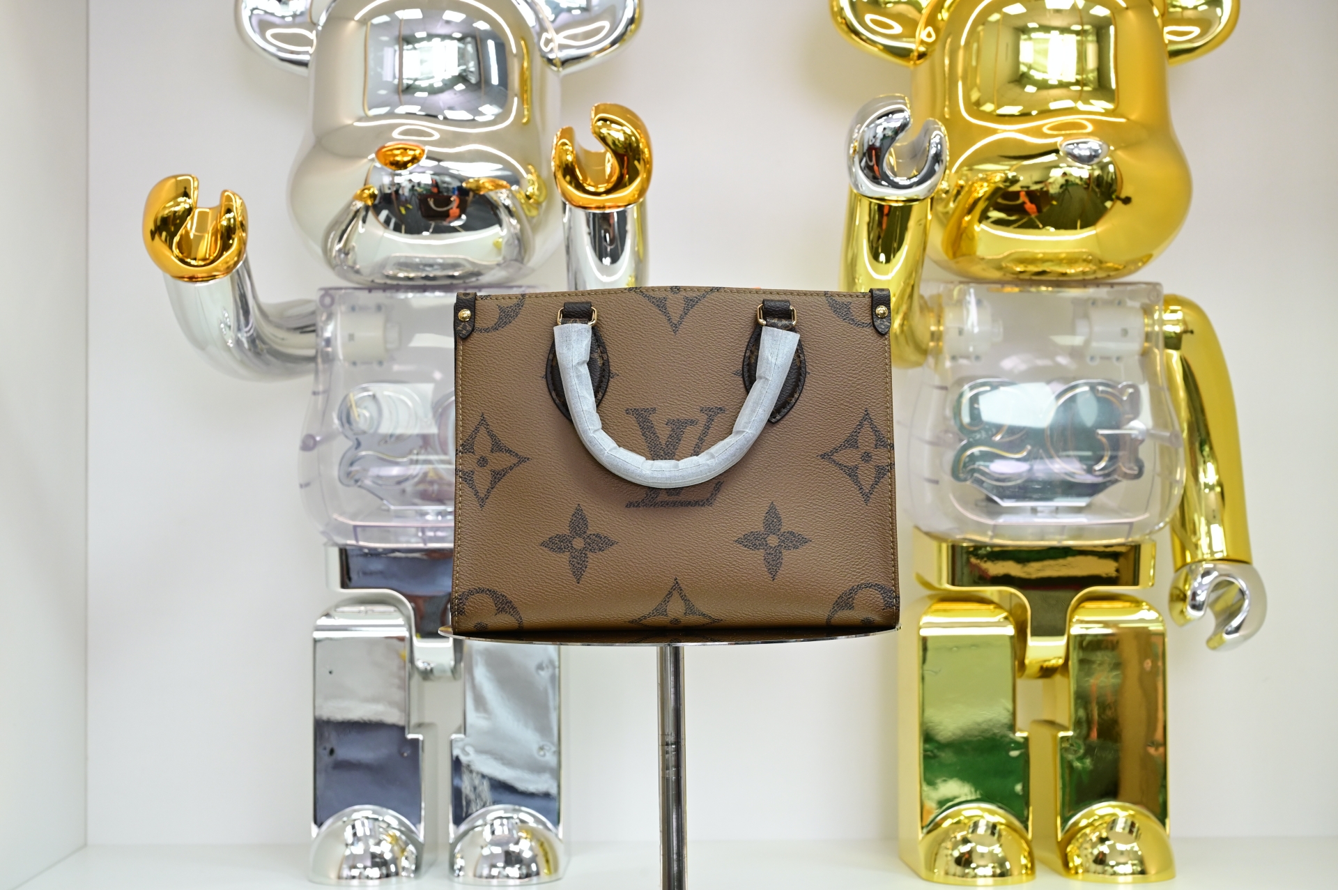 LOUIS VUITTON