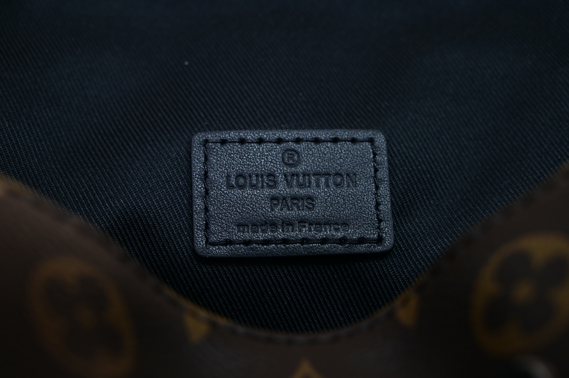 LOUIS VUITTON