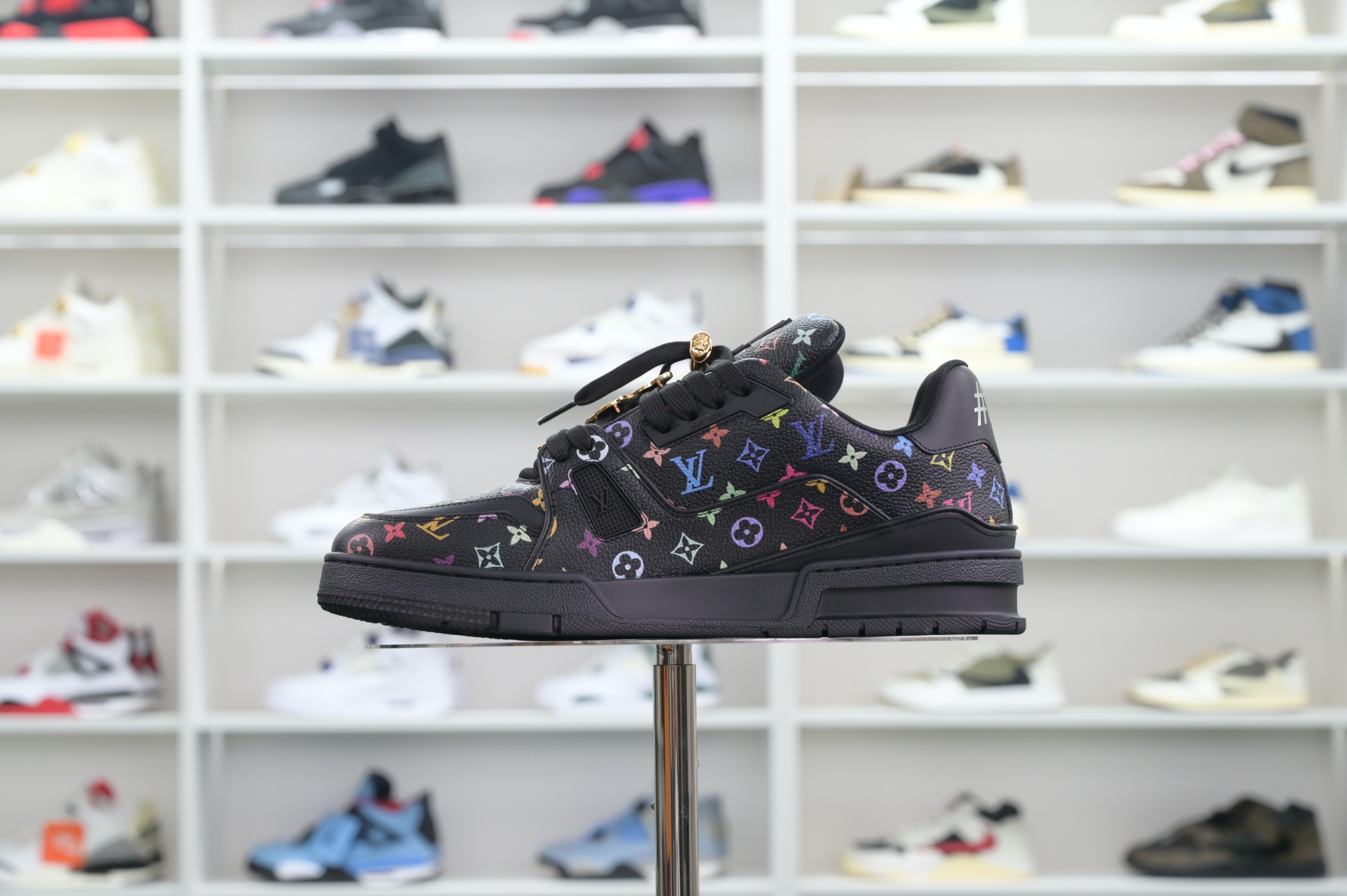 Takashi Murakami x LOUIS VUITTON Trainer