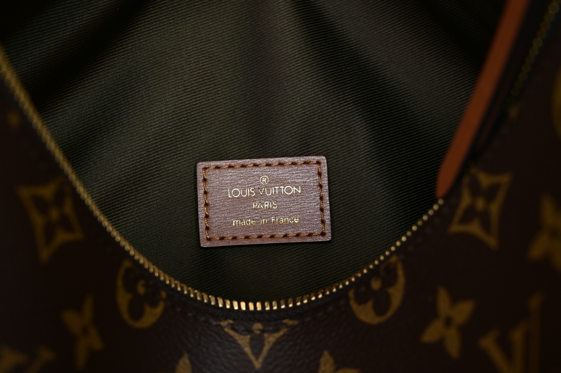LOUIS VUITTON
