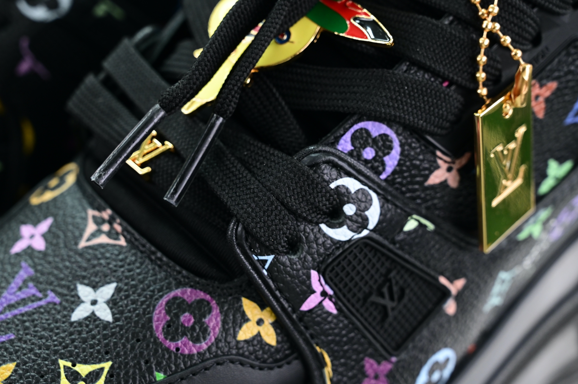 Takashi Murakami x LOUIS VUITTON Trainer