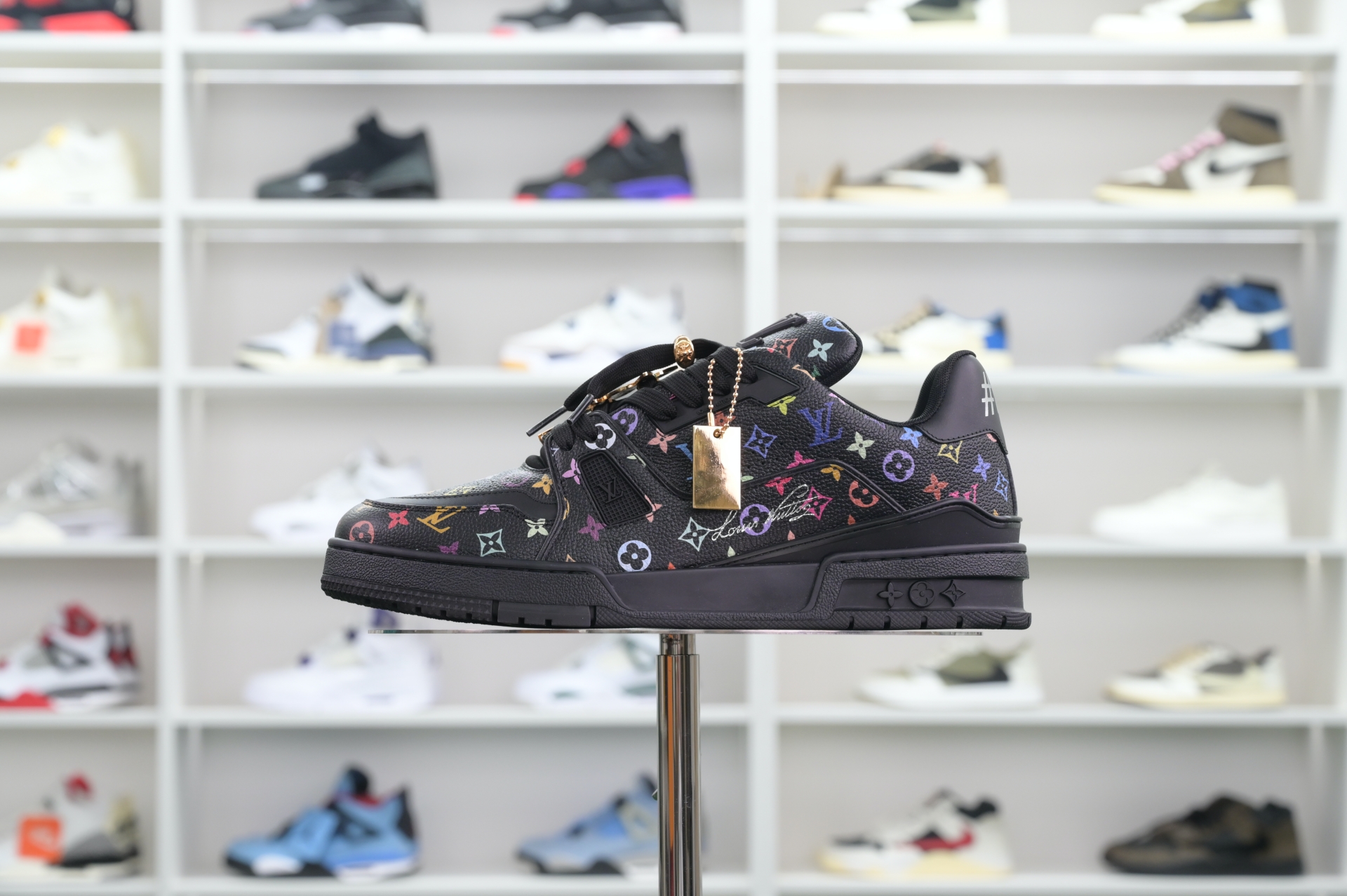 Takashi Murakami x LOUIS VUITTON Trainer