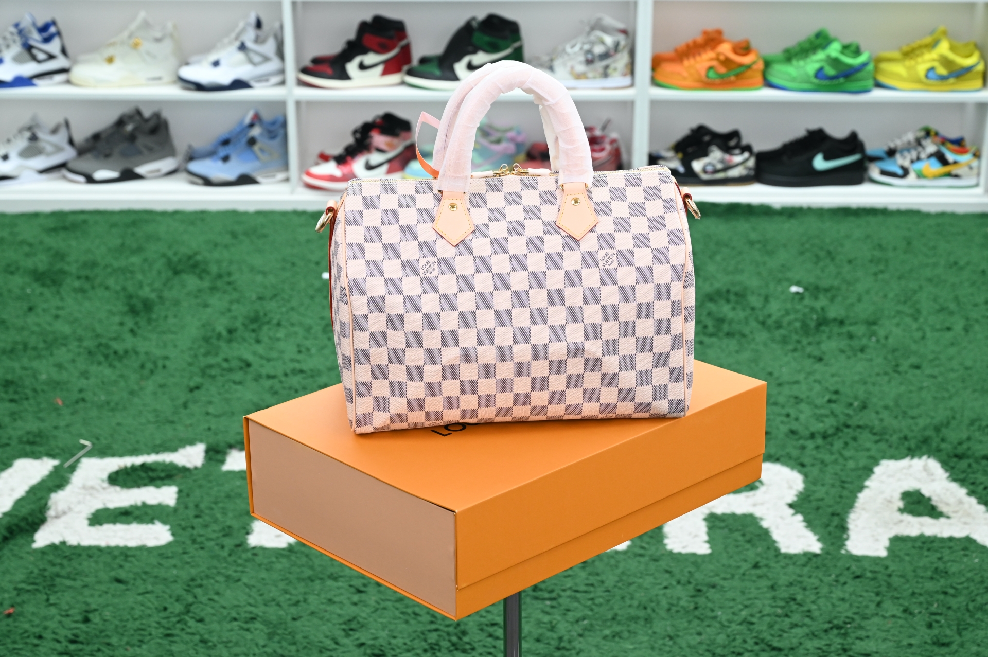 LOUIS VUITTON SpeedyBandoulière30