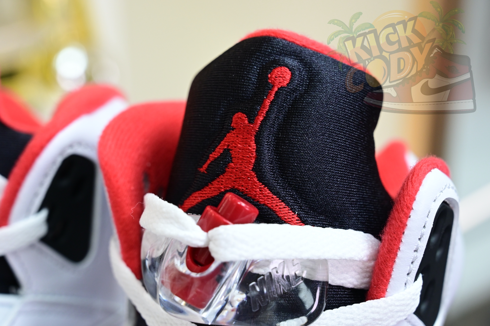 Air Jordan 5 Fire Red“Black Tongue”  HQ7978-101