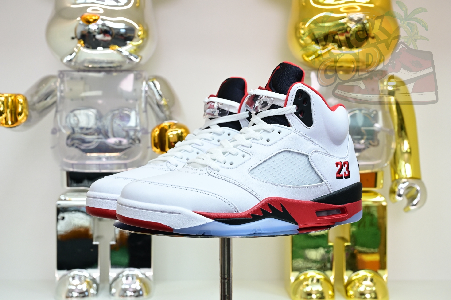 Air Jordan 5 Fire Red“Black Tongue”  HQ7978-101