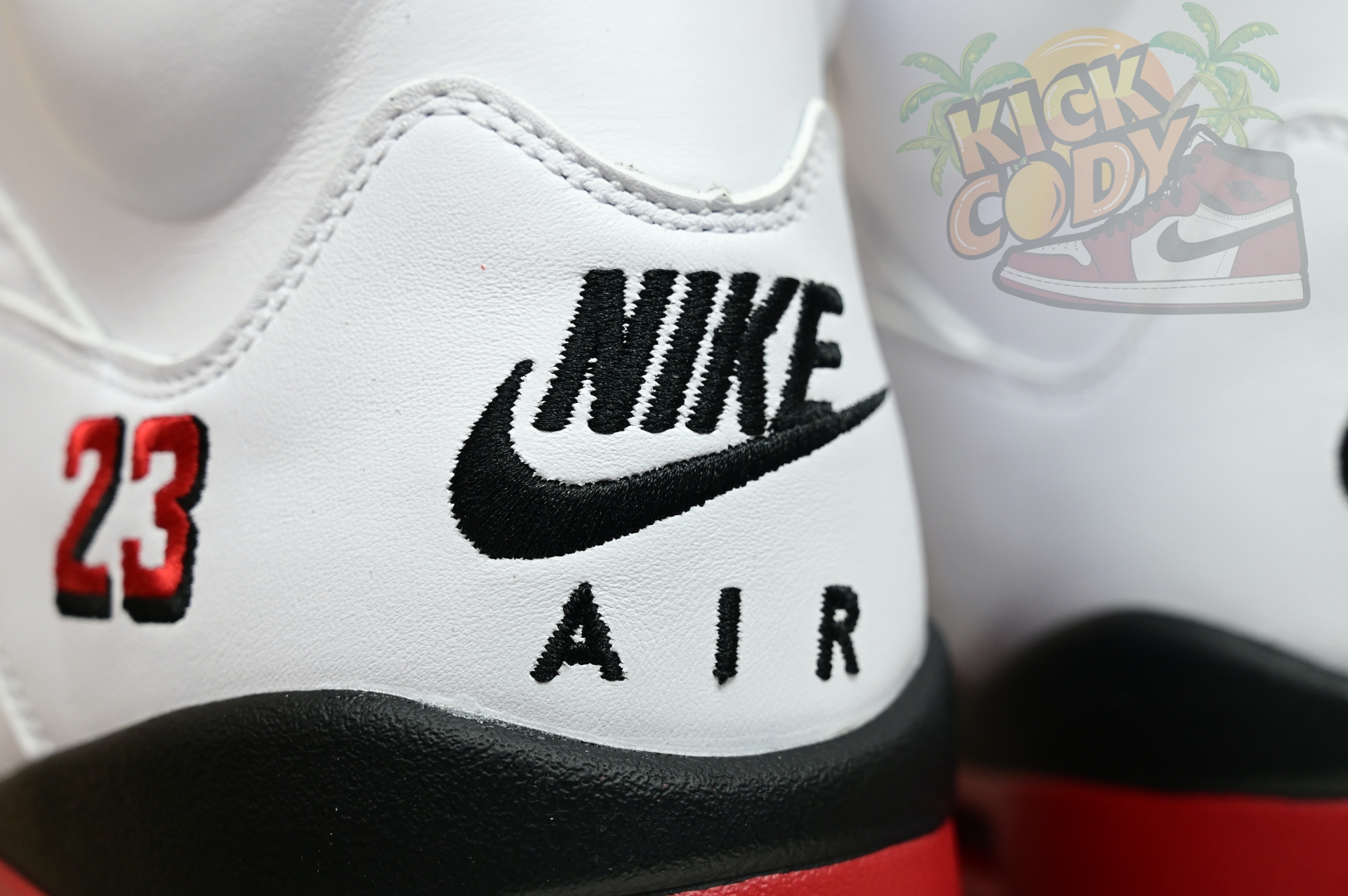 Air Jordan 5 Fire Red“Black Tongue”  HQ7978-101