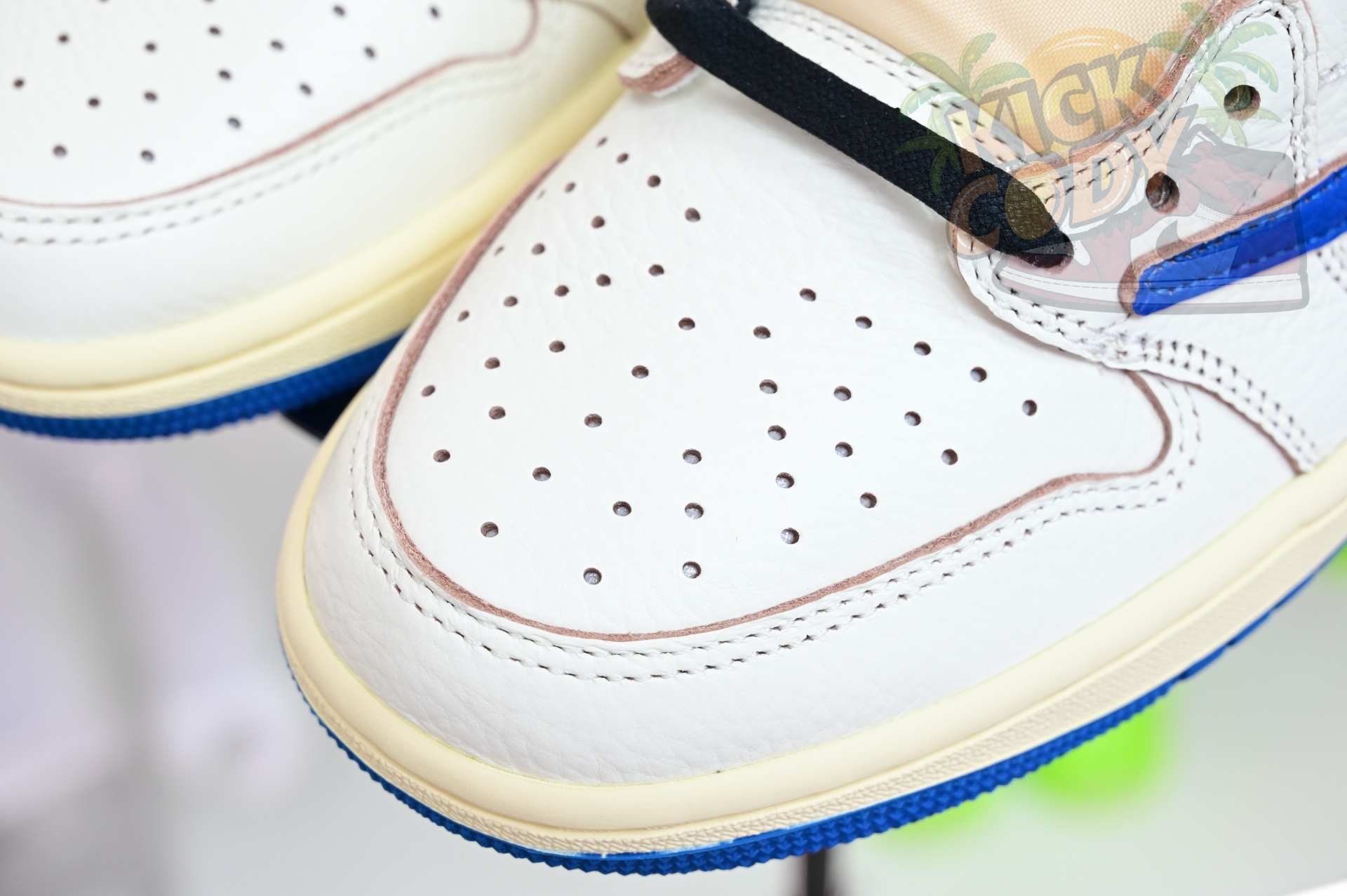 Travis Scott x Jordan Air Jordan 1 Low OG