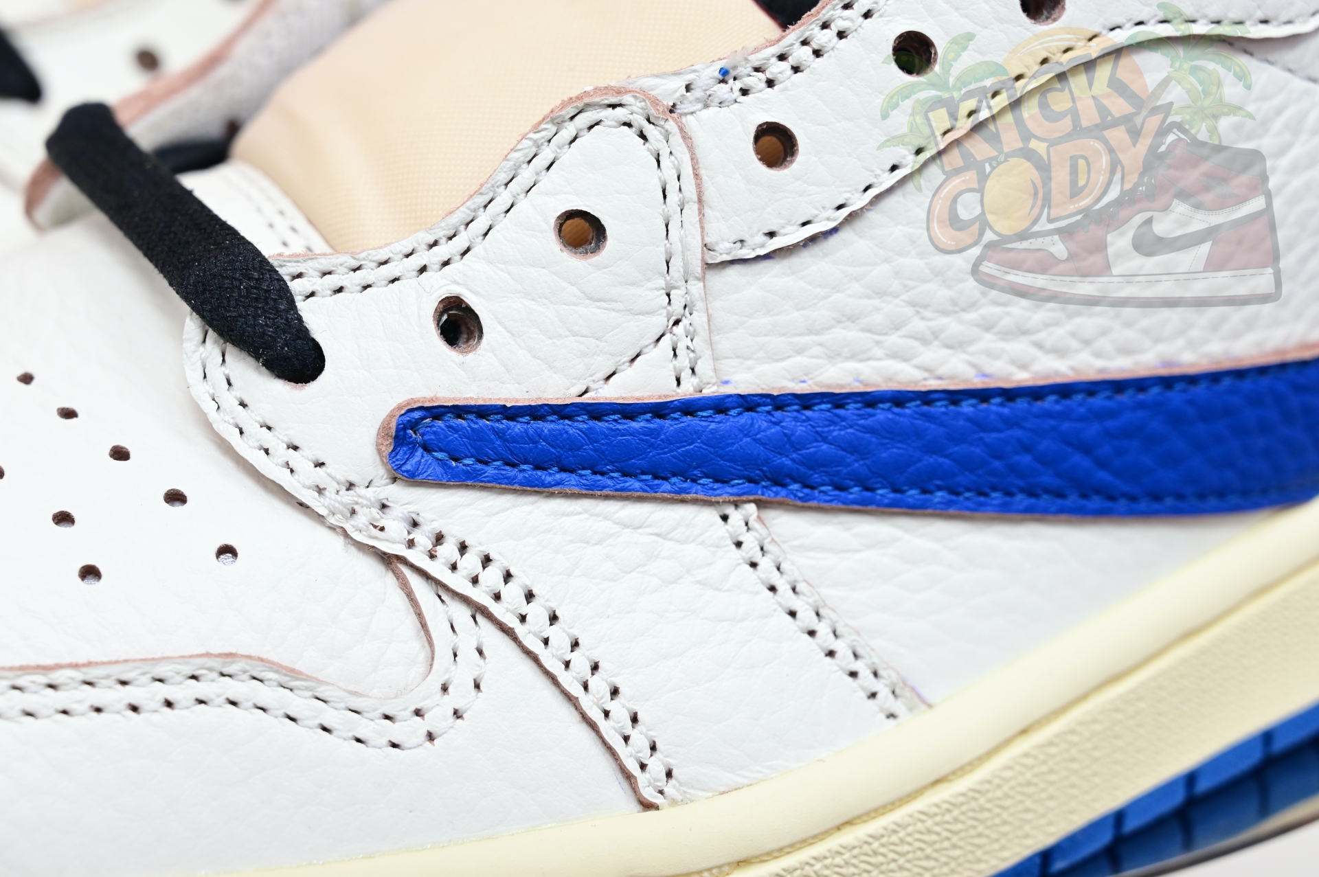 Travis Scott x Jordan Air Jordan 1 Low OG