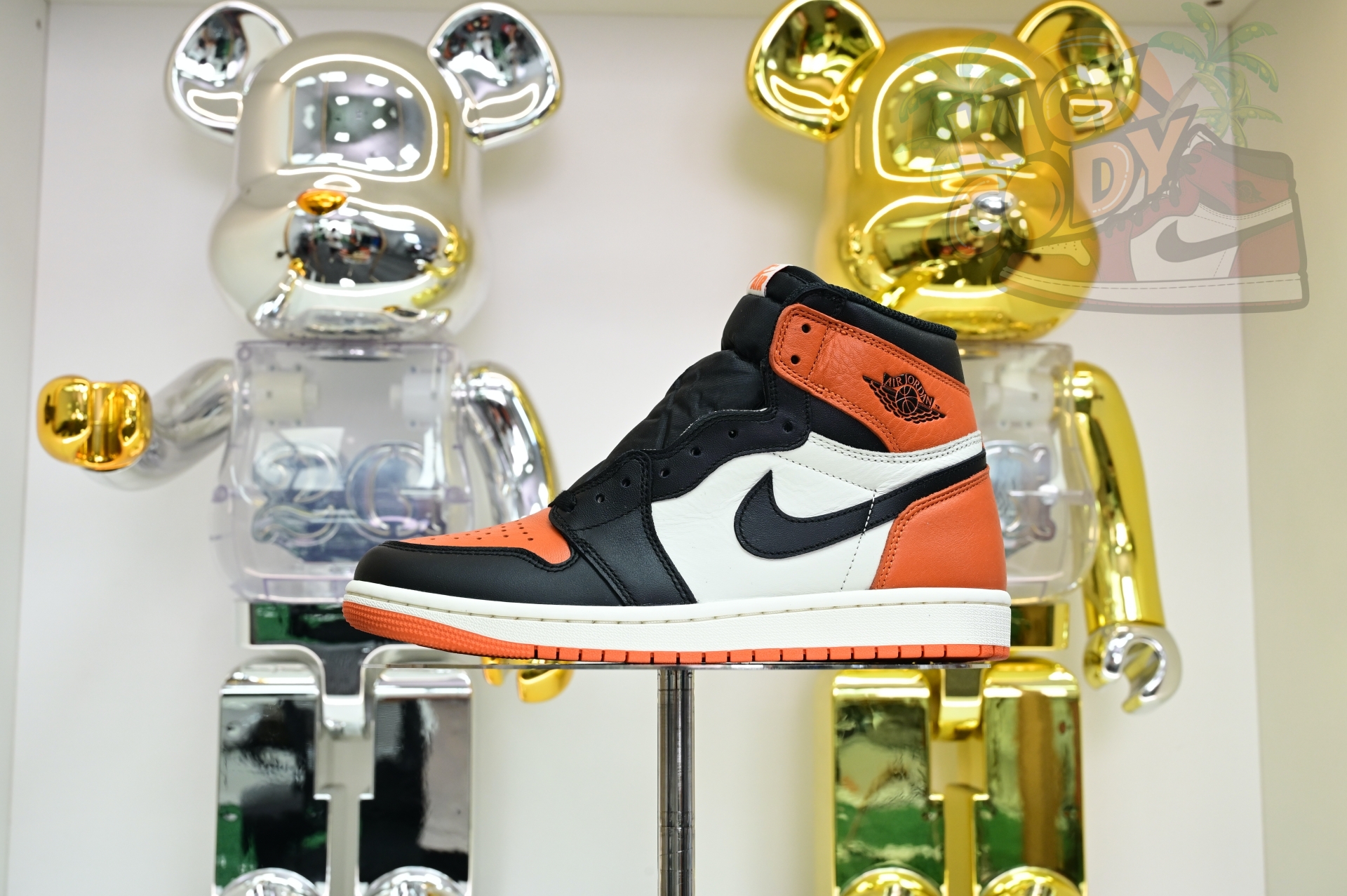 Air Jordan 1“Shattered Backboard” DZ5485-008