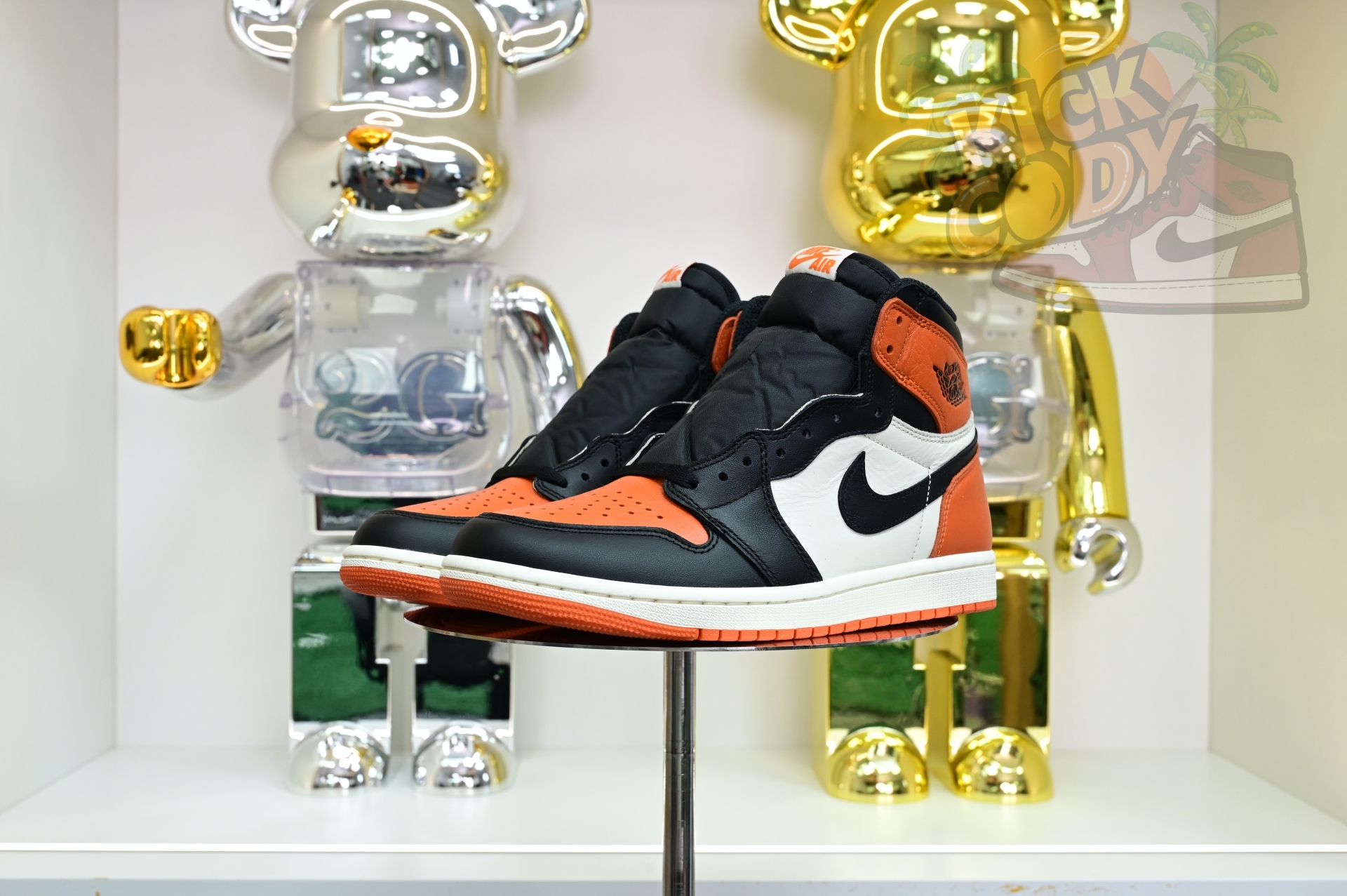 Air Jordan 1“Shattered Backboard” DZ5485-008