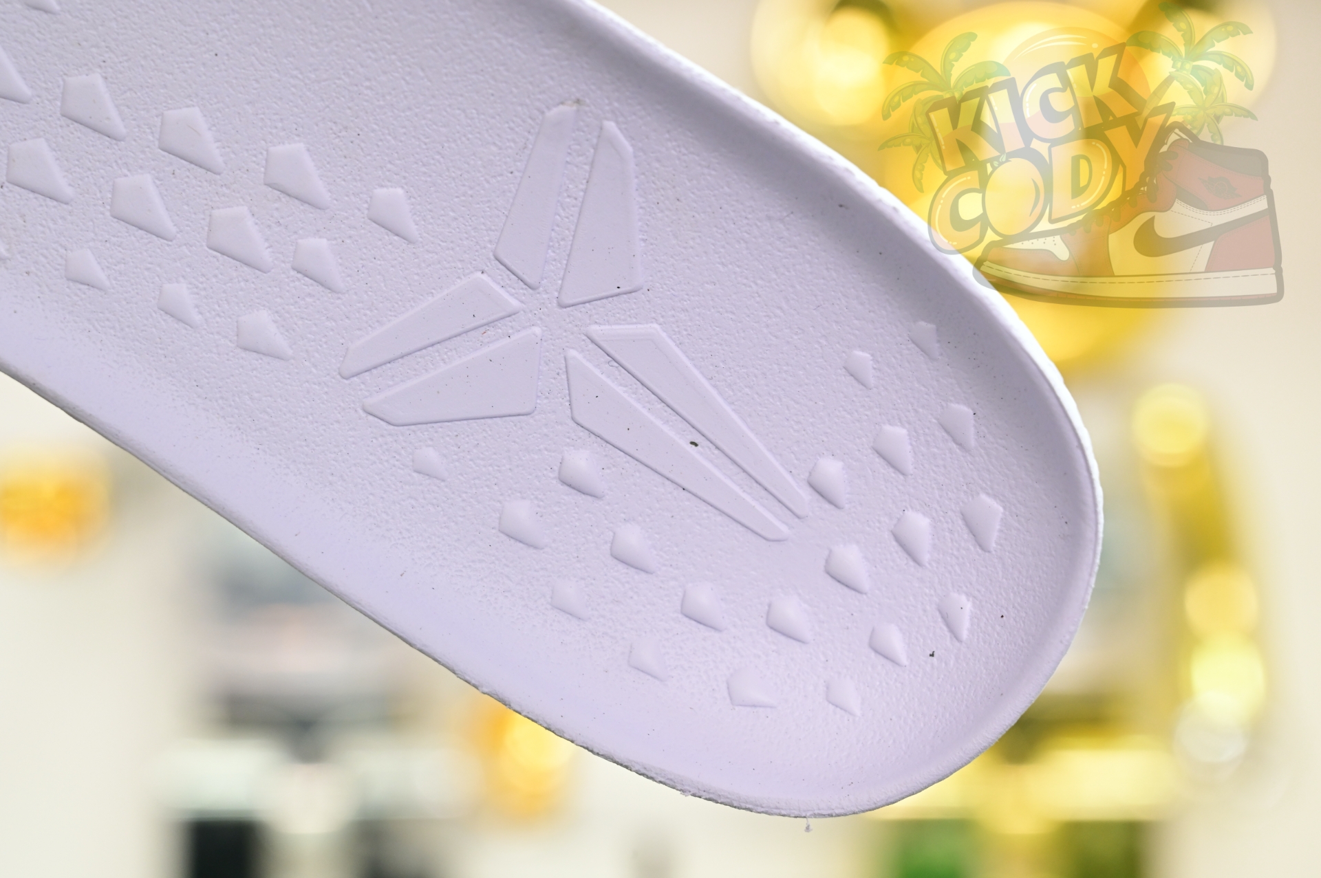 Nike Zoom Kobe 8 PROTROBTANC COURT PURPLE    HF7485 001