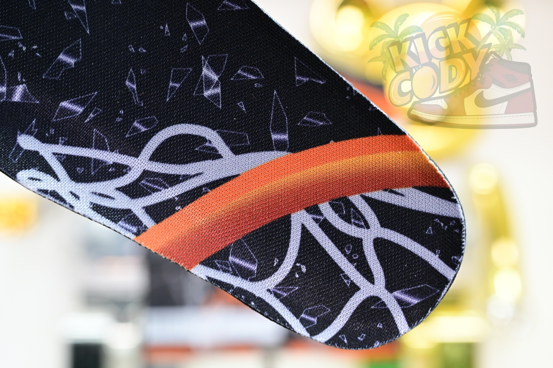 Air Jordan 1“Shattered Backboard” DZ5485-008