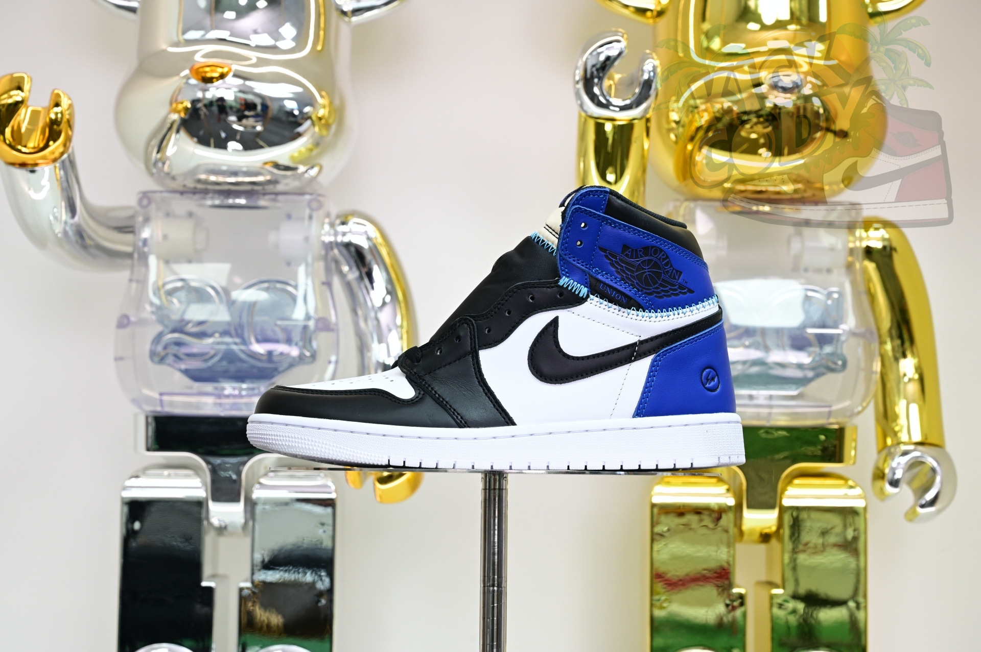 Air Jordan 1  UNDEFEATED x fragment design HIGH OG 107847-001