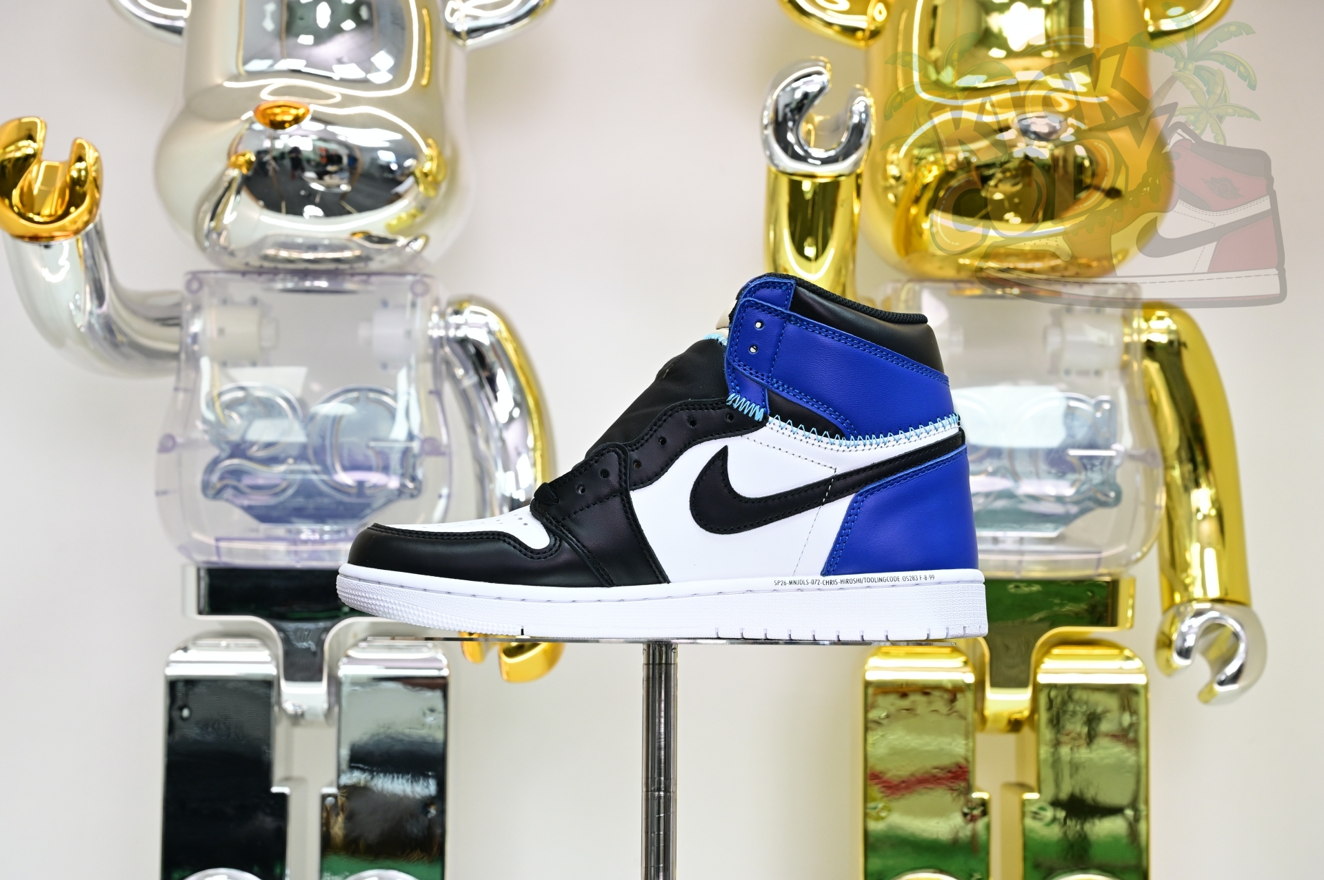 Air Jordan 1  UNDEFEATED x fragment design HIGH OG 107847-001