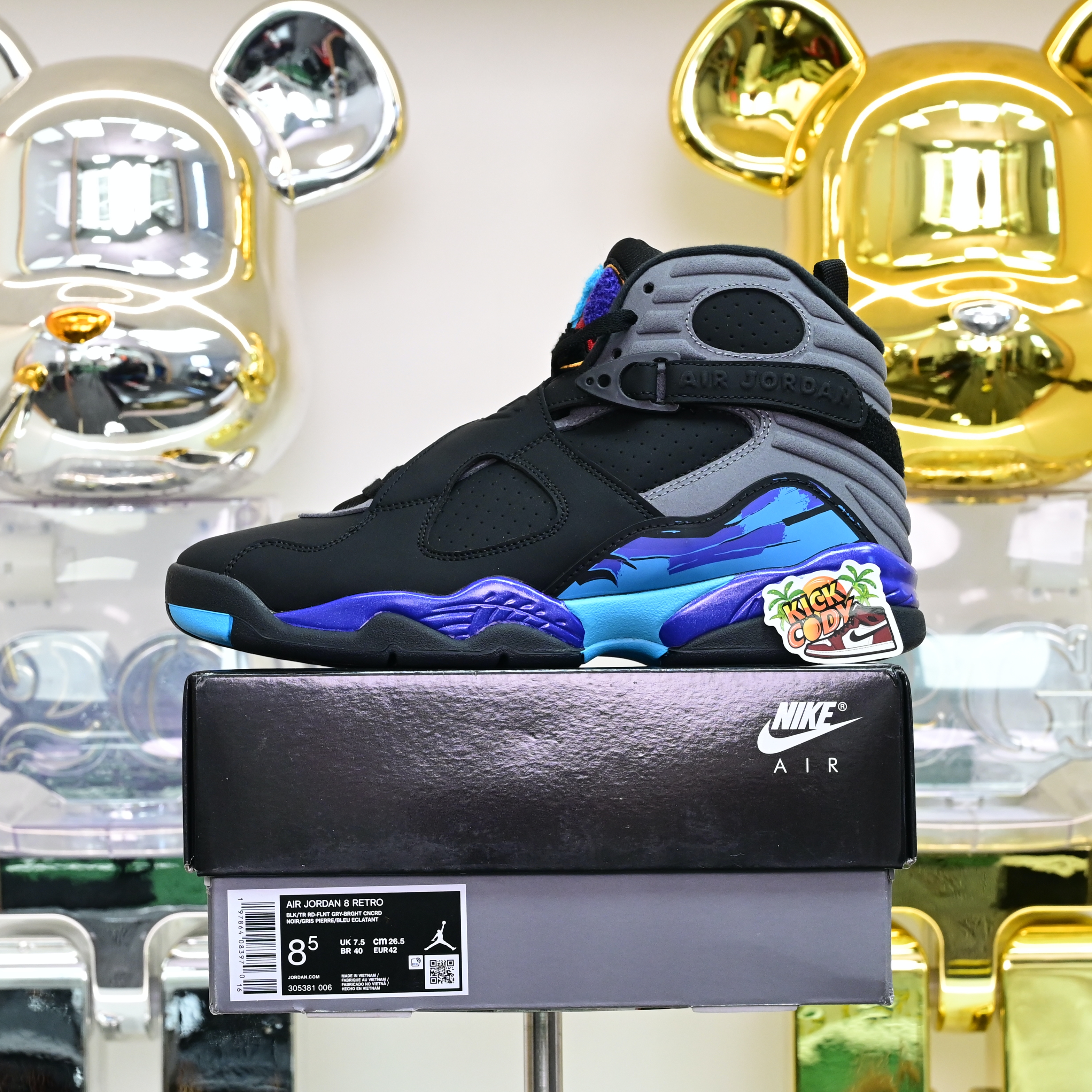 Air Jordan 8 RETRO 2025 305381-006