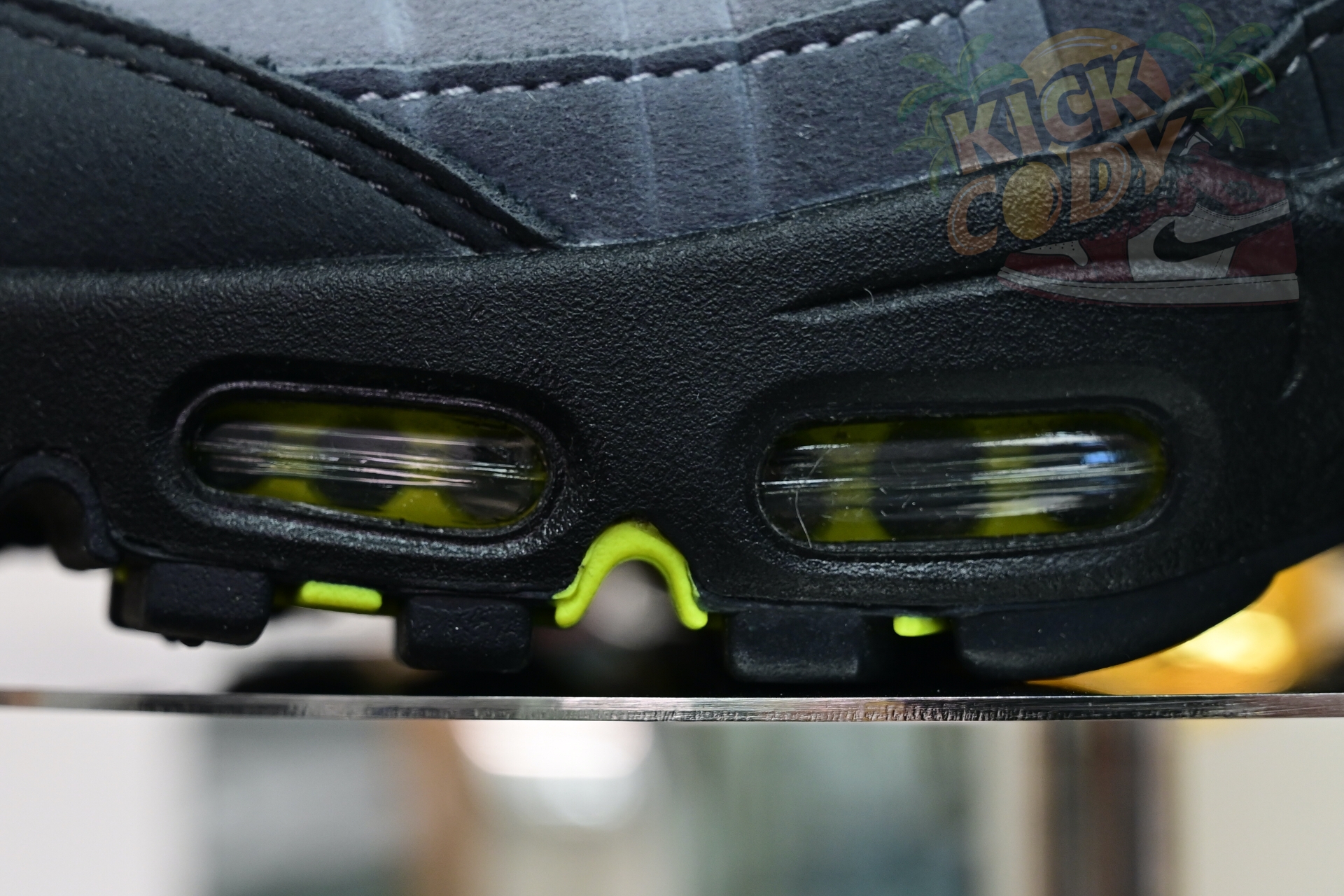 Nike Air Max 95 0G Neon  CT1689-001