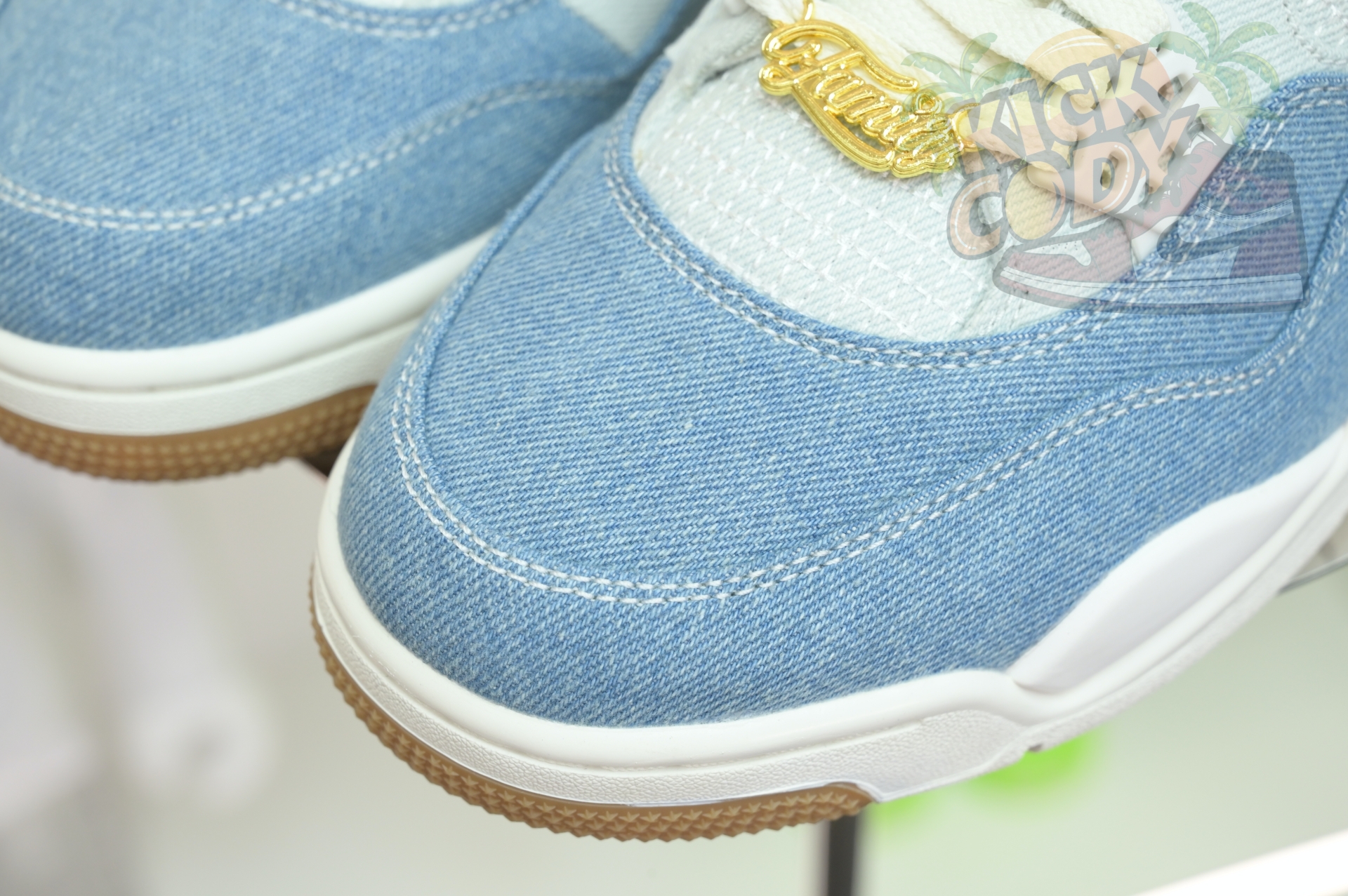 Air Jordan 4 Denim“Worn Blue” IB6716-100