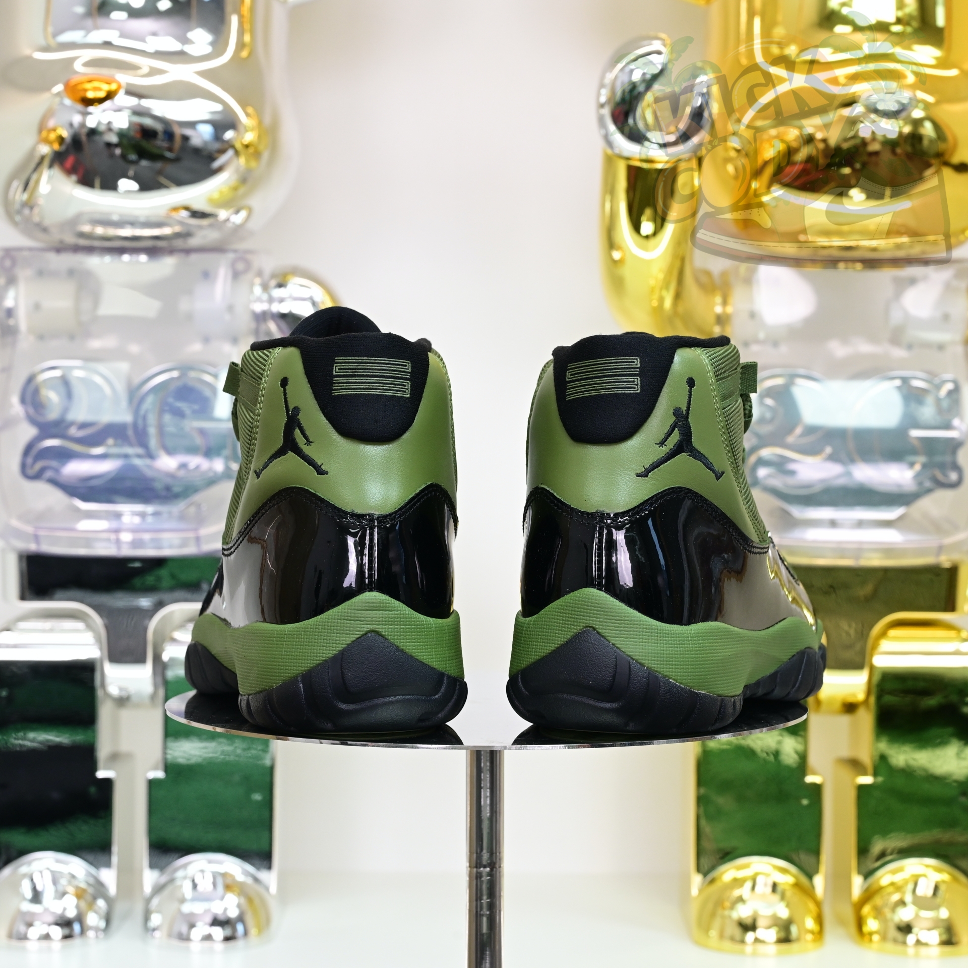 Air Jordan 11  RETRO CT8012-300