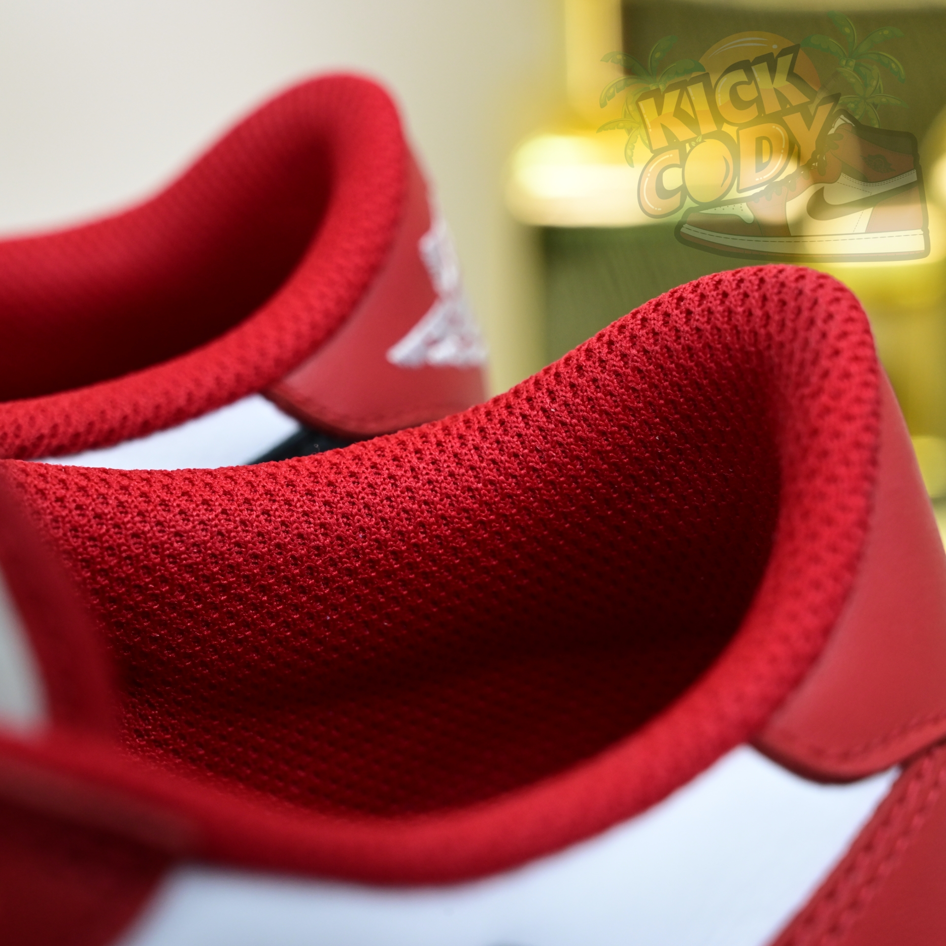 Travis Scott x Air Jordan 1   Low “Chicago”  DM7866-101