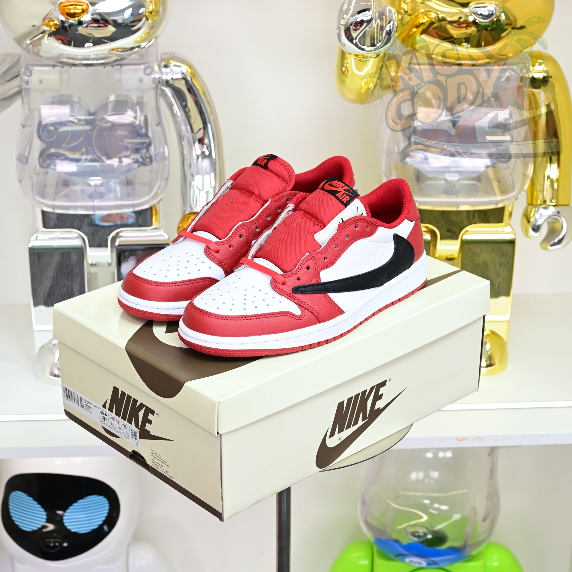 Travis Scott x Air Jordan 1   Low “Chicago”  DM7866-101