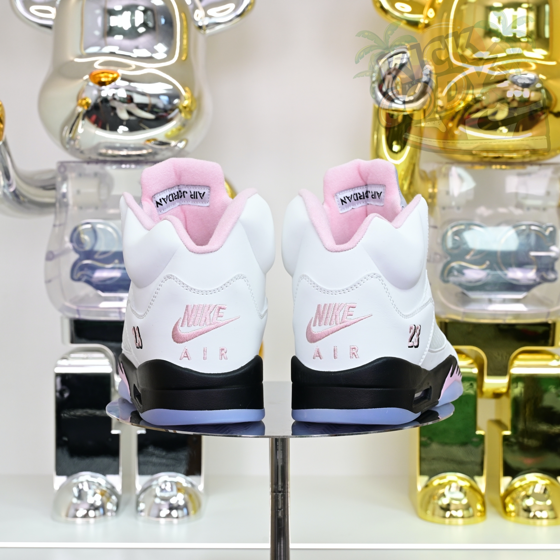 Air Jordan 5“Medium Soft Pink” HQ7978-102