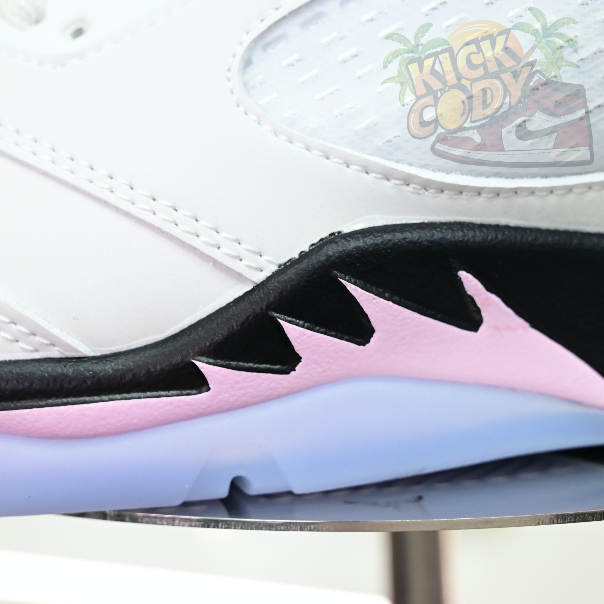 Air Jordan 5“Medium Soft Pink” HQ7978-102