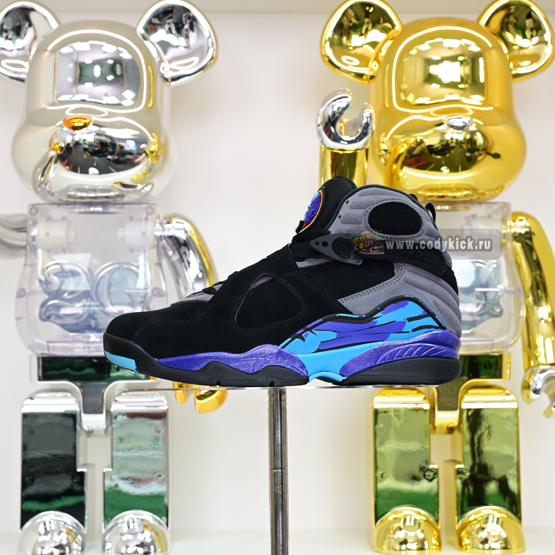 Air Jordan 8  RETRO 2025   305381-006