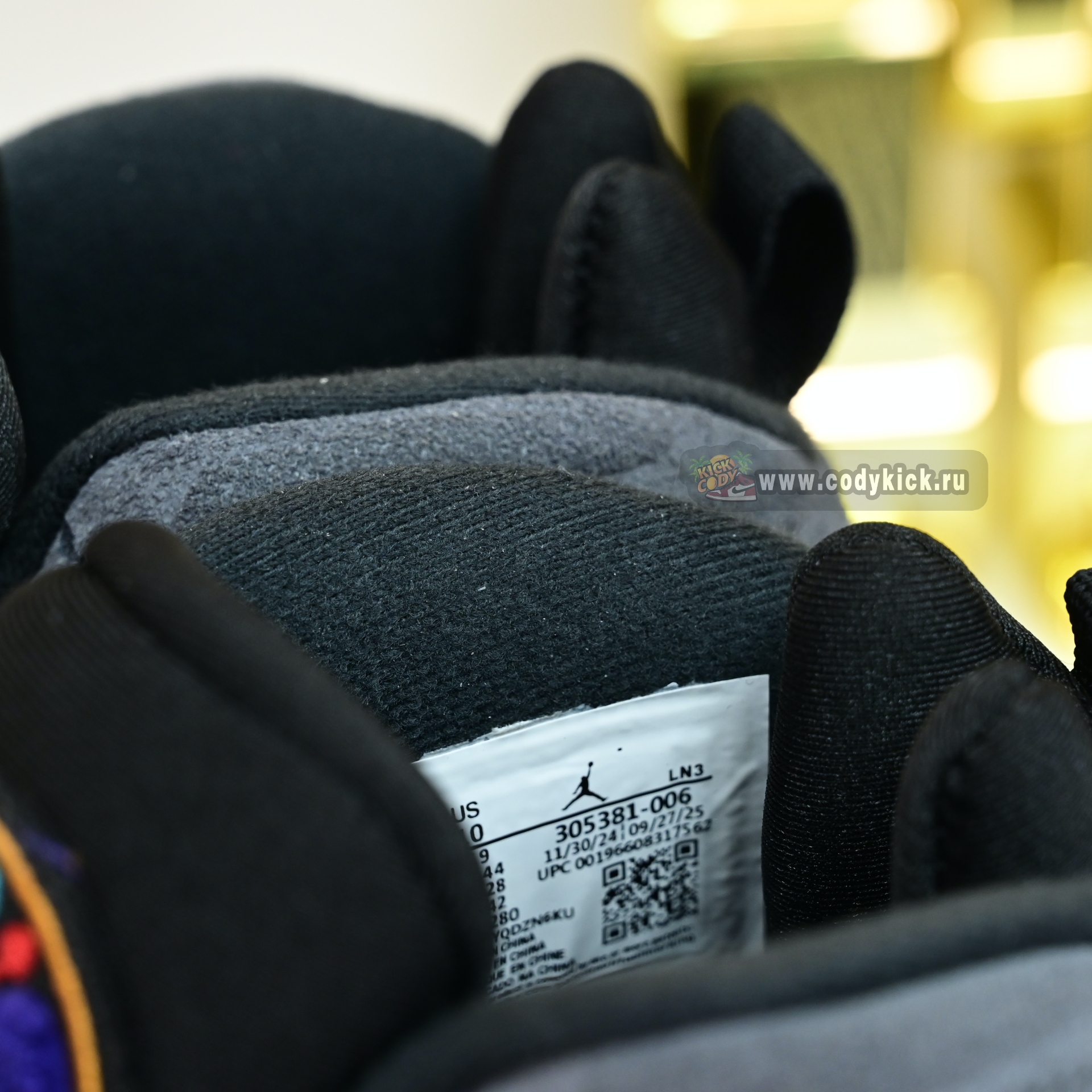 Air Jordan 8  RETRO 2025   305381-006