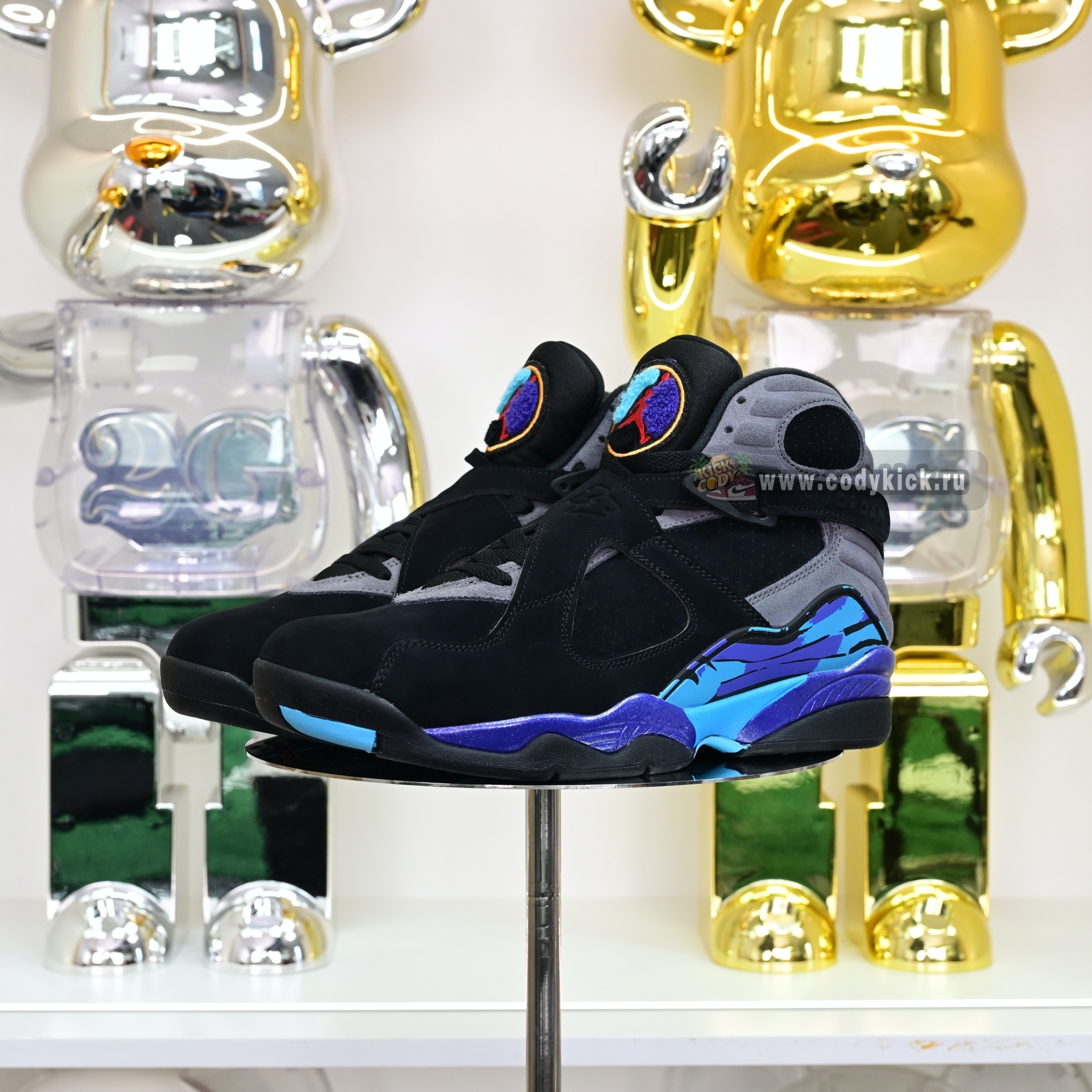 Air Jordan 8  RETRO 2025   305381-006