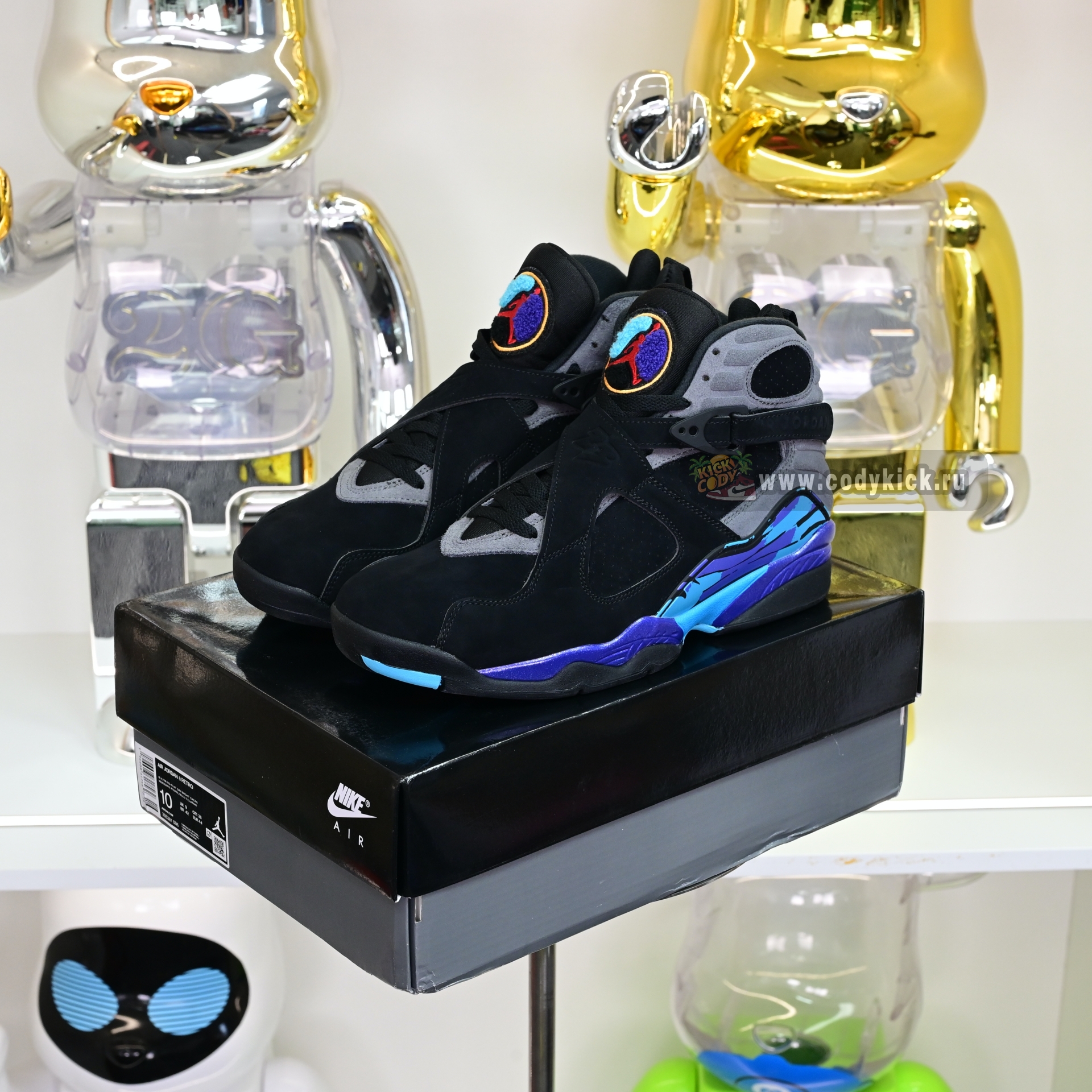 Air Jordan 8  RETRO 2025   305381-006